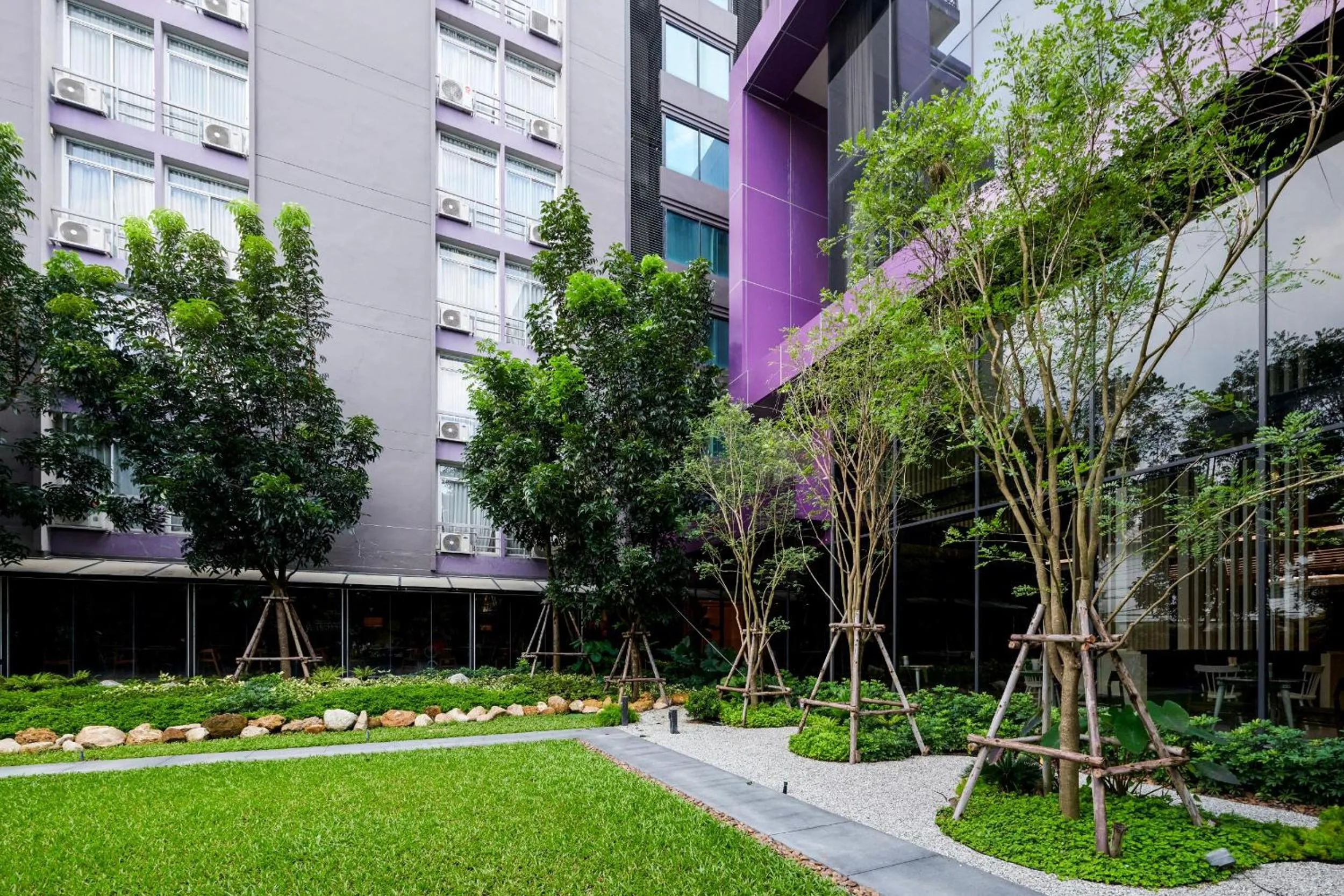 Garden in TK Palace Hotel & Convention Bangkok