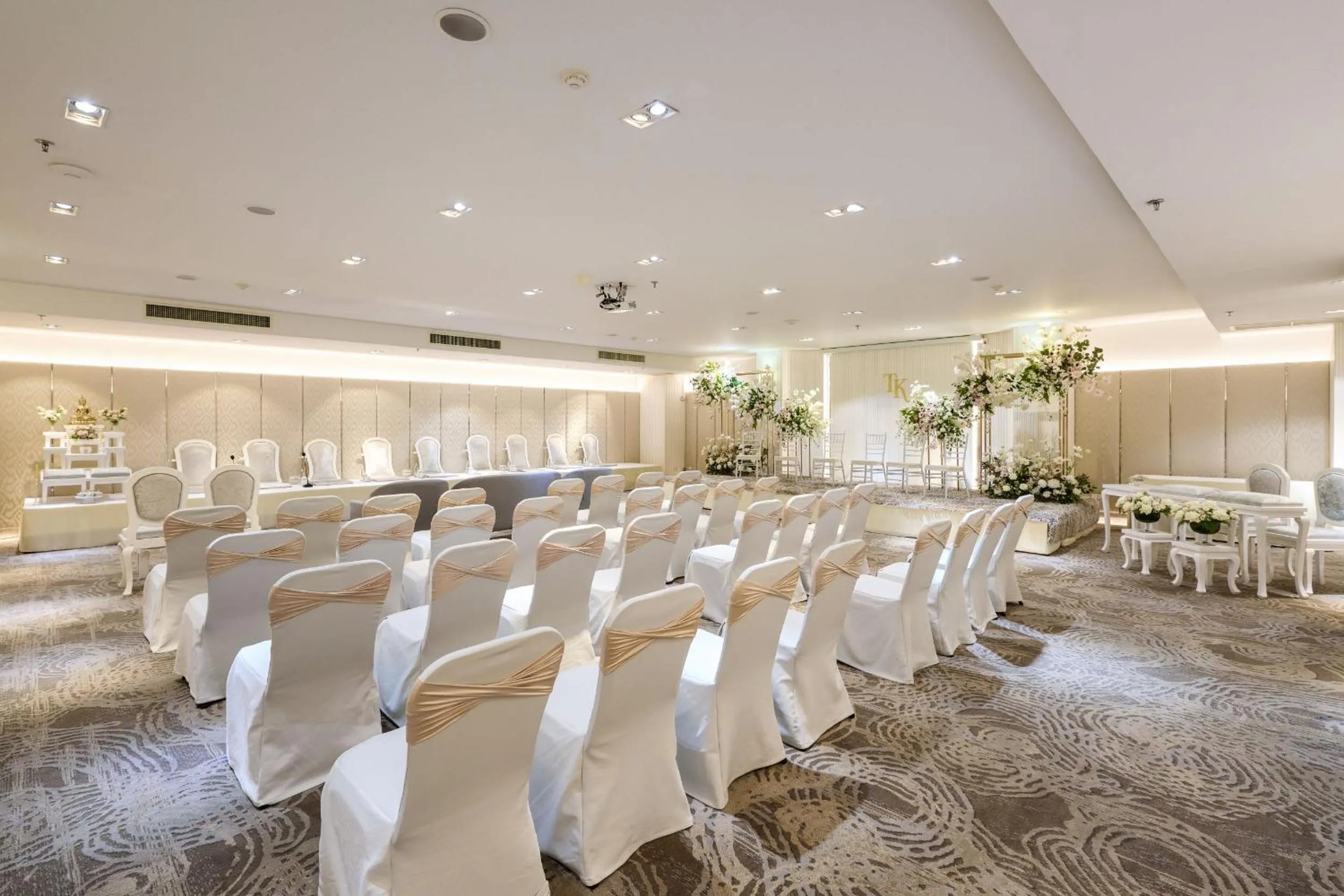 wedding in TK Palace Hotel & Convention Bangkok