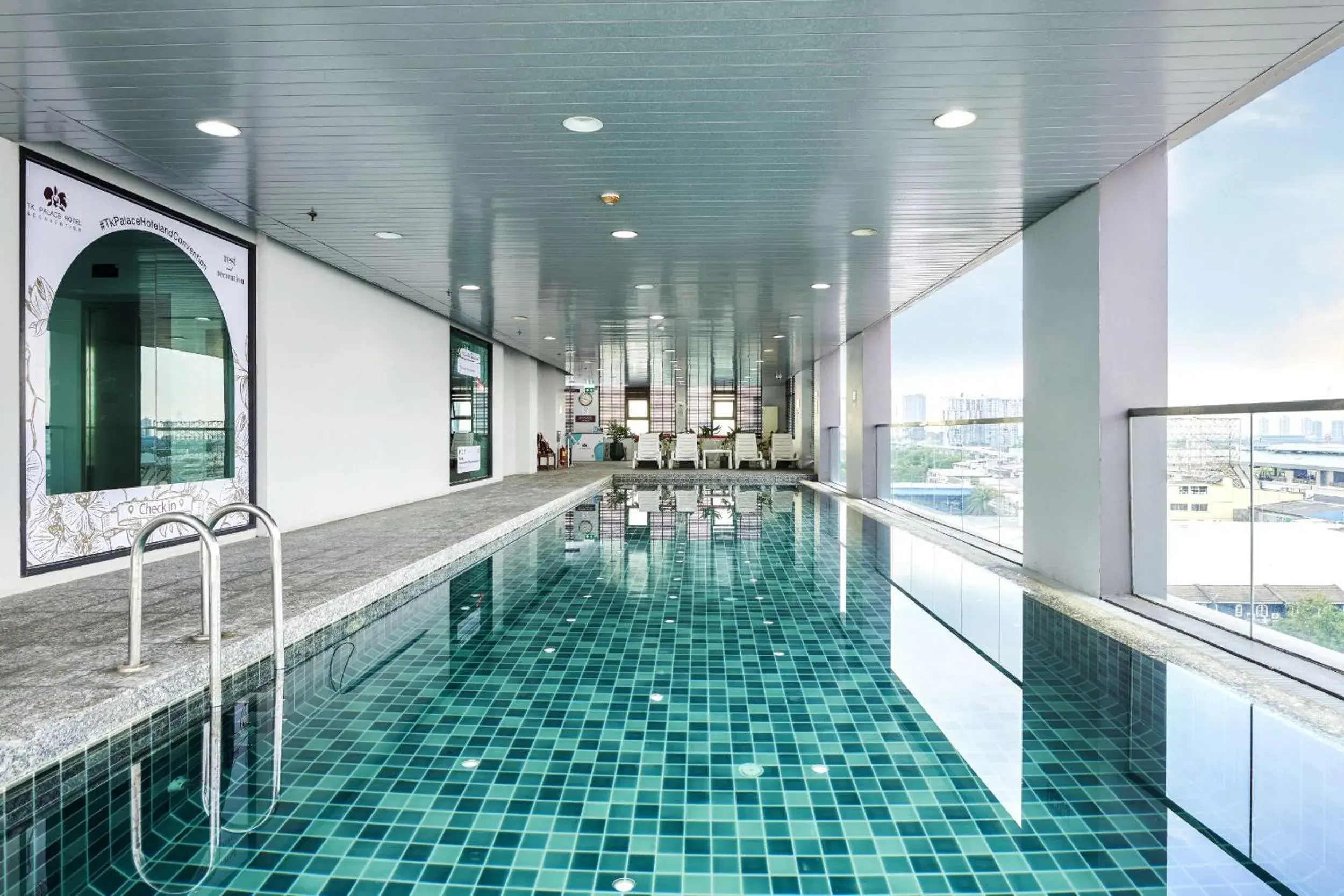 Swimming pool in TK Palace Hotel & Convention Bangkok Swimming pool in TK Palace Hotel & Convention Bangkok