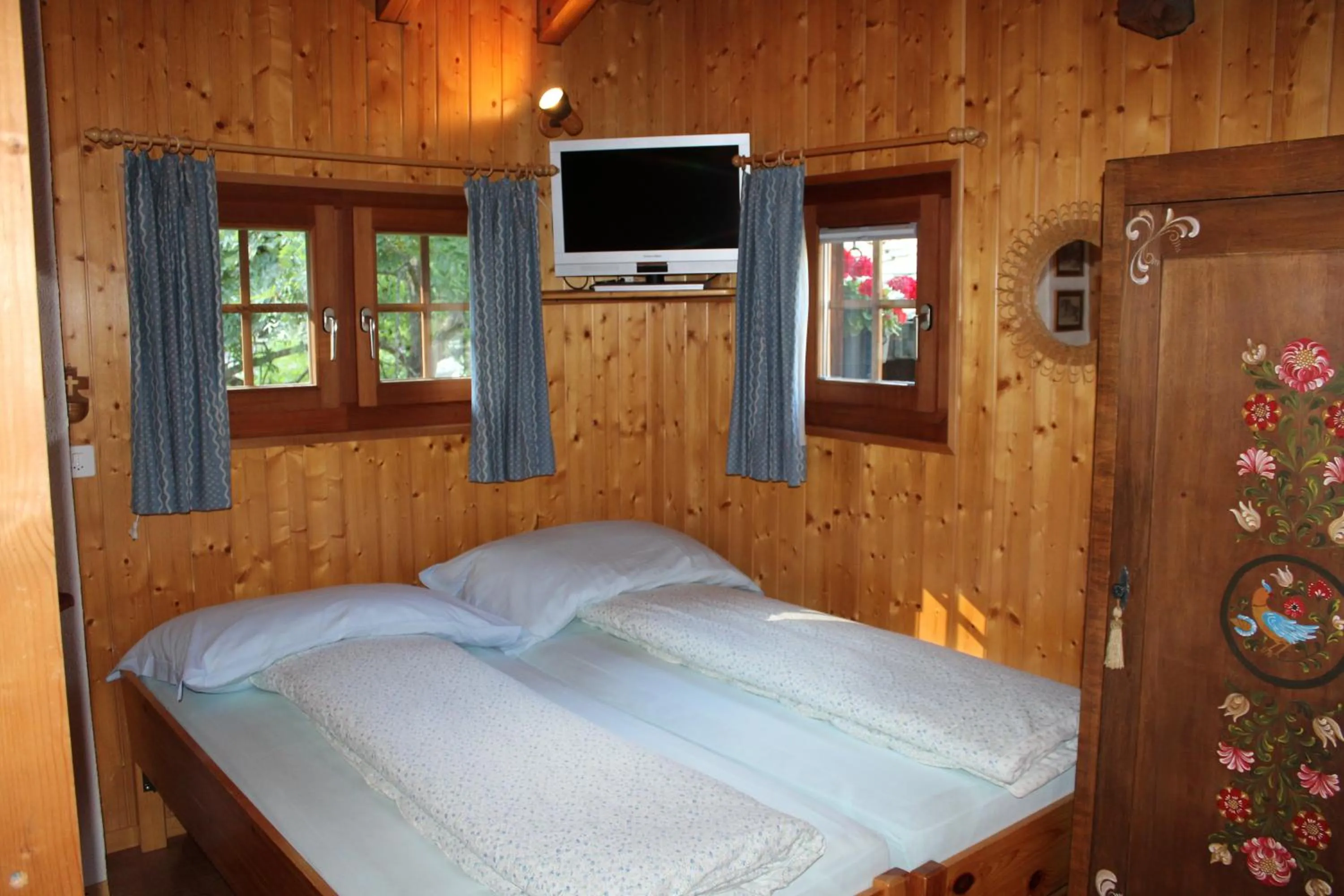 Bed in Rehli