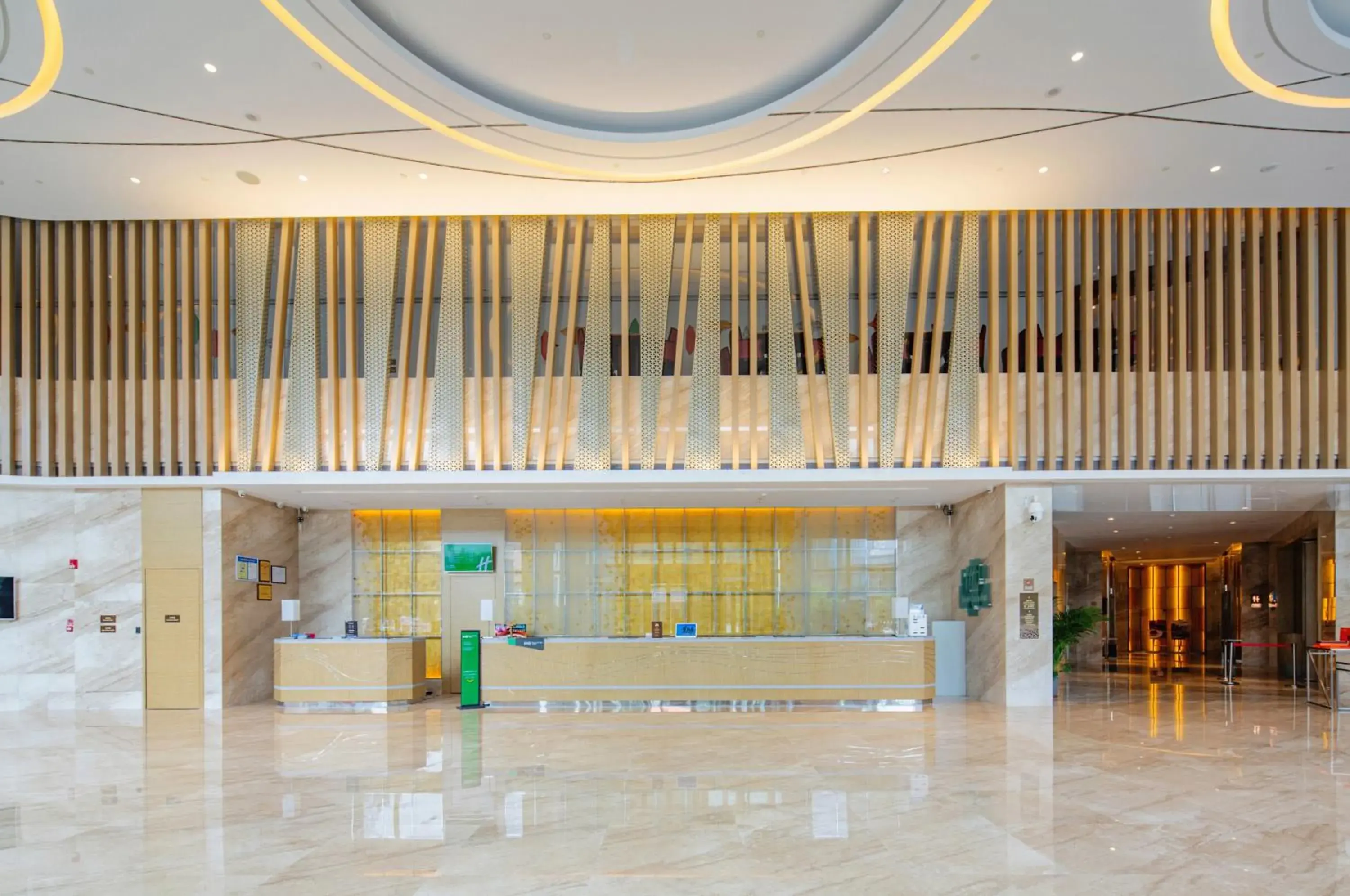 Property building in Holiday Inn Shaoguan Downtown by IHG Property building in Holiday Inn Shaoguan Downtown by IHG