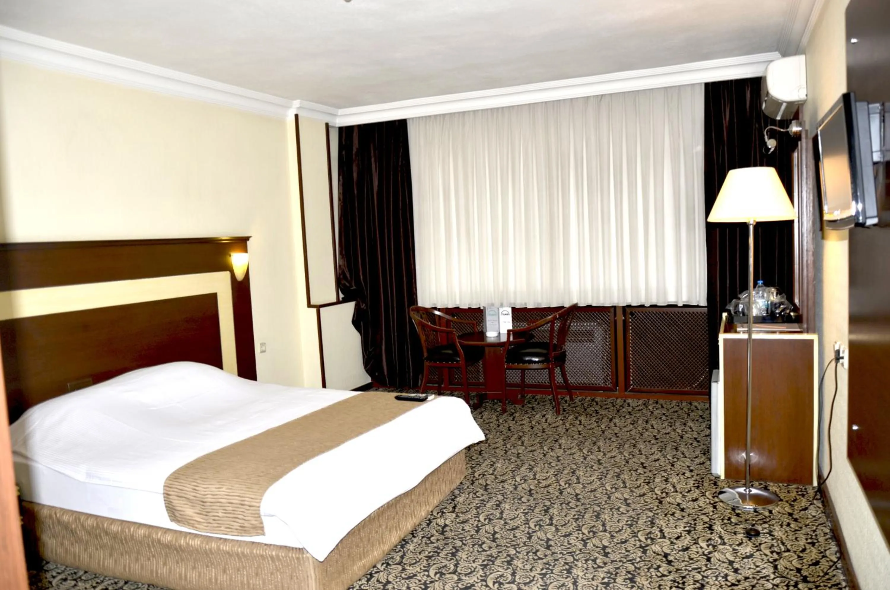 Photo of the whole room in Hotel Tilmen