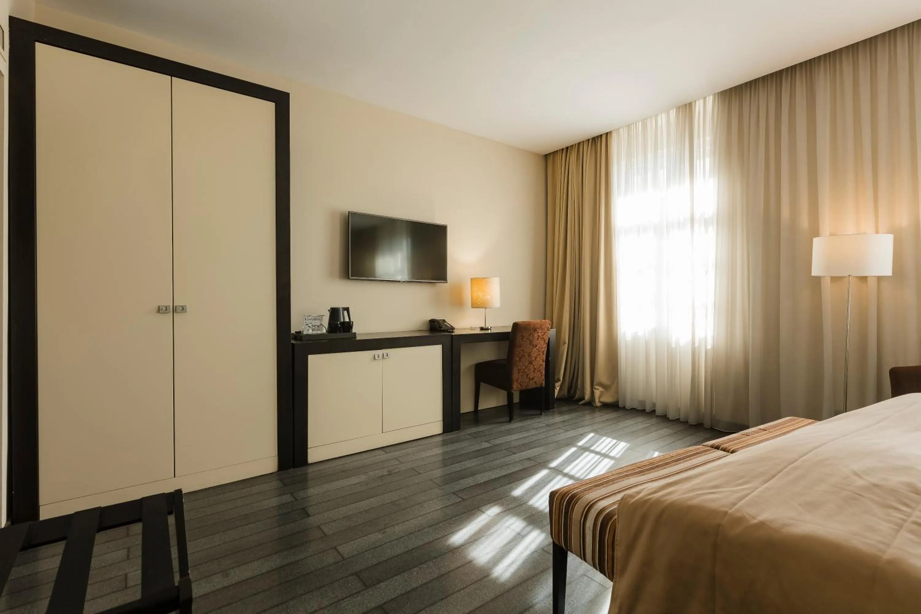 Bed in Hotel Timisoara