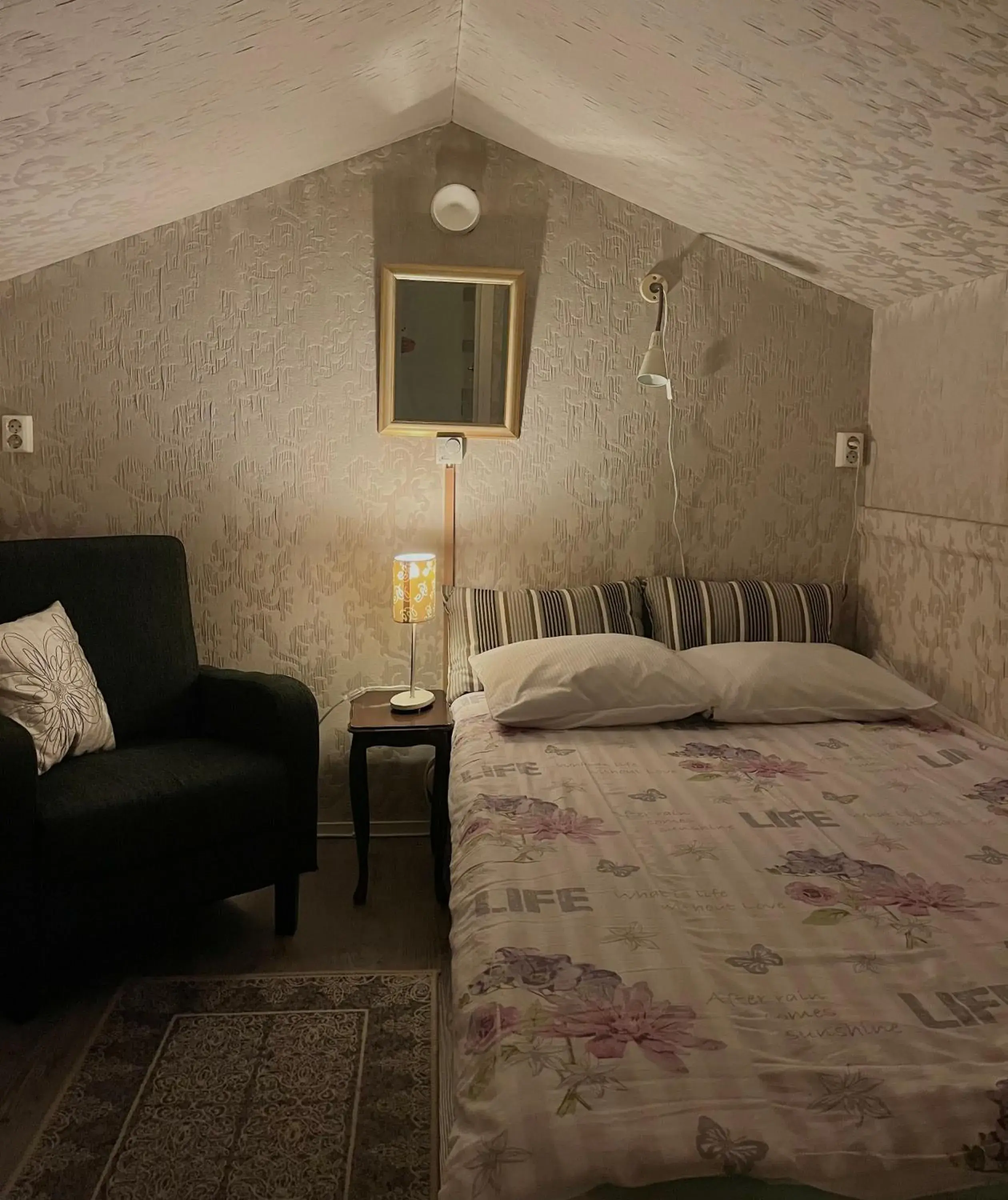 Single Room with Shared Bathroom in Hotel Teltta Single Room with Shared Bathroom in Hotel Teltta