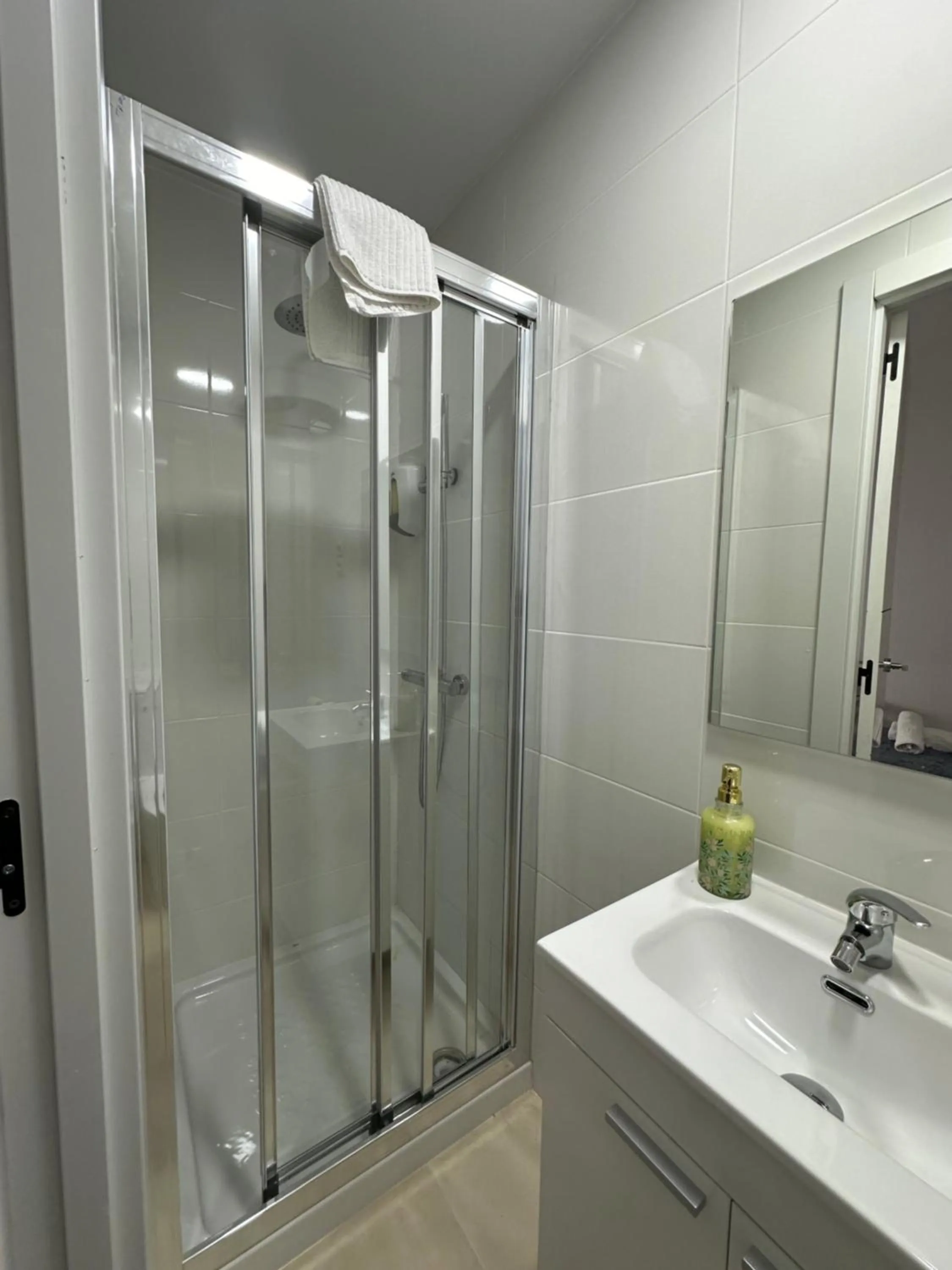 Shower in Hostal Arrate