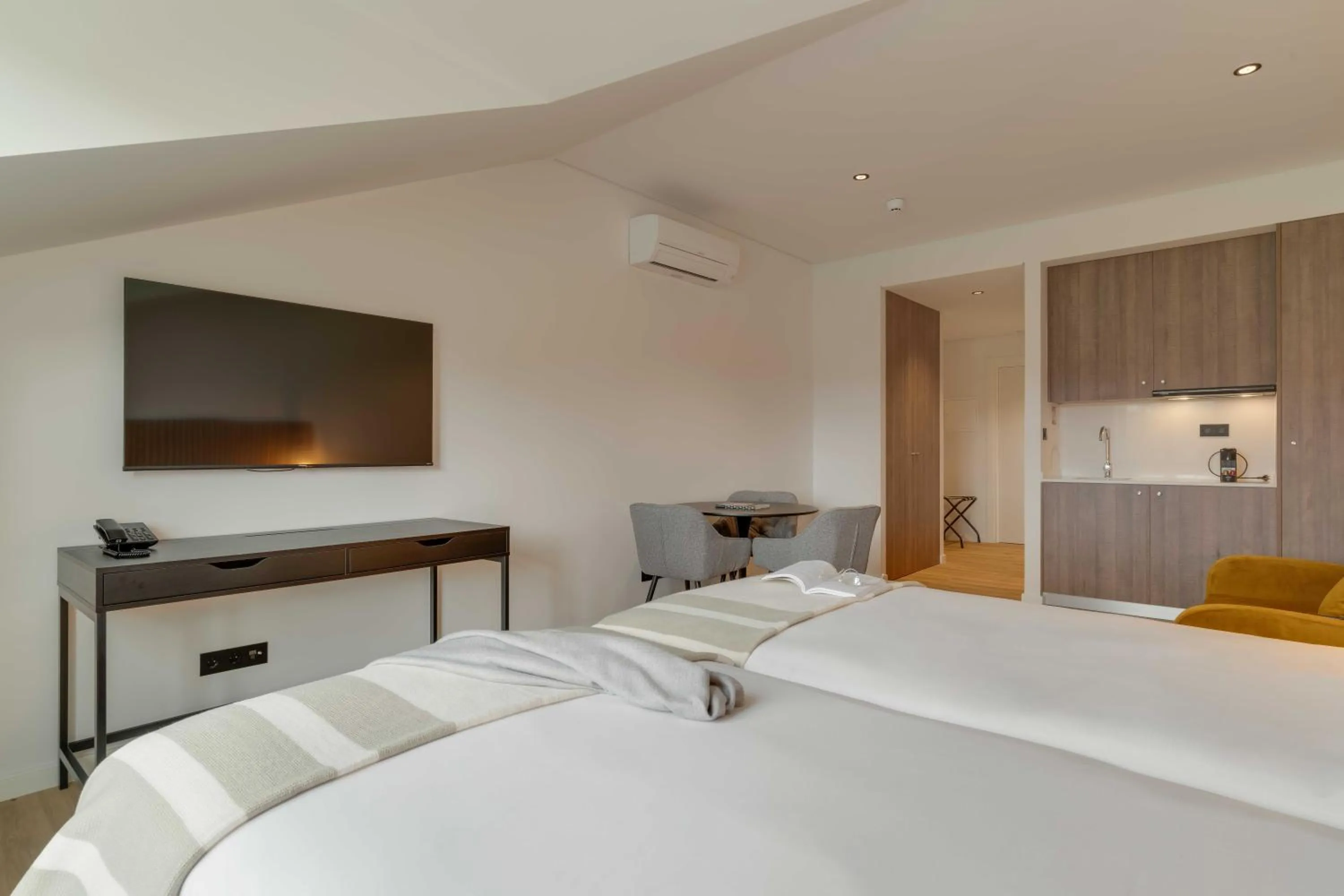 TV and multimedia, Bed in Pestana Sintra Golf Resort & SPA Hotel