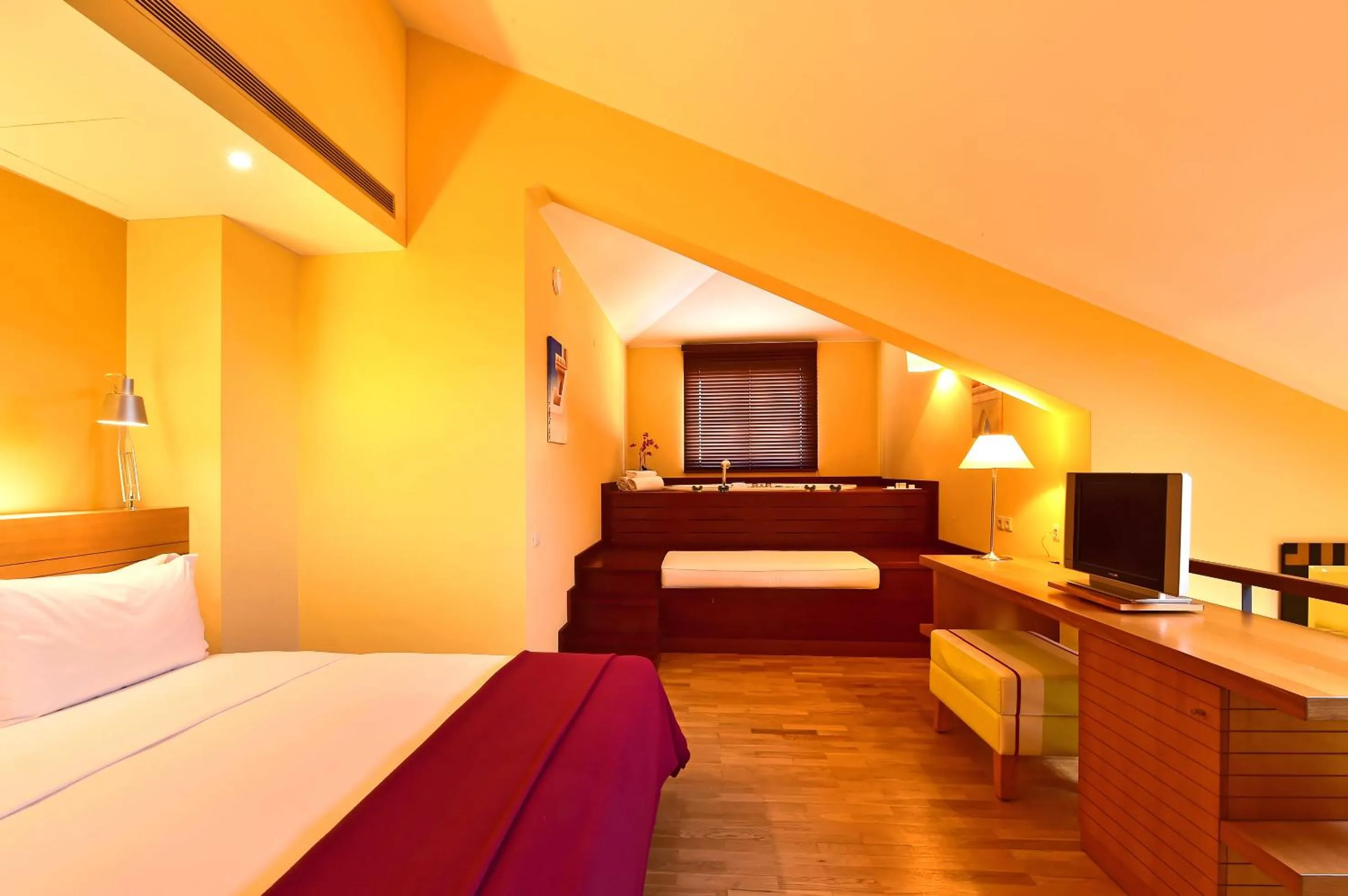 Bedroom, Bed in Pestana Sintra Golf Resort & SPA Hotel