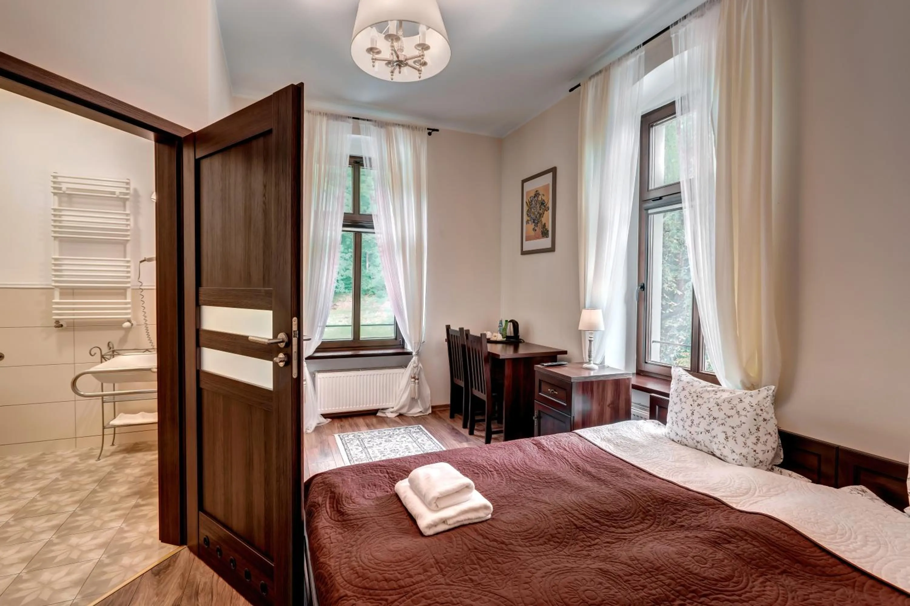 Bed in Hotel Charlotta