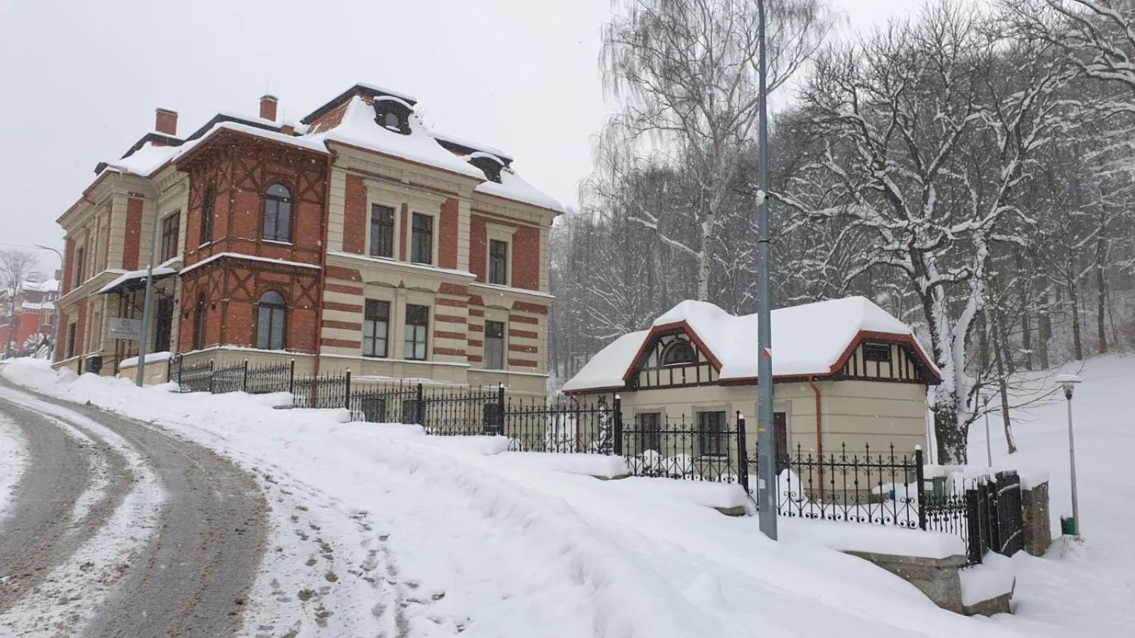 Property building in Hotel Charlotta