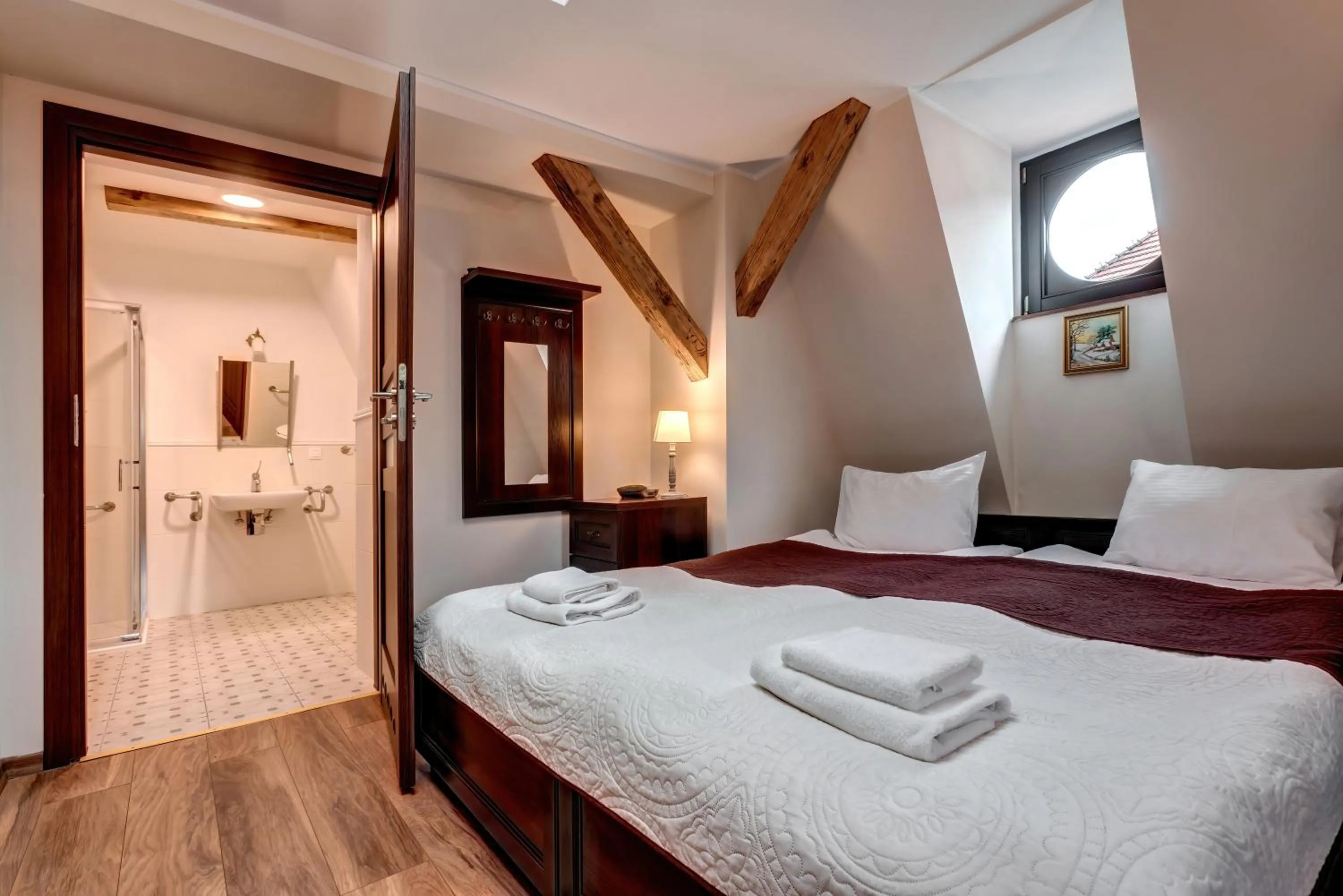 Bed in Hotel Charlotta