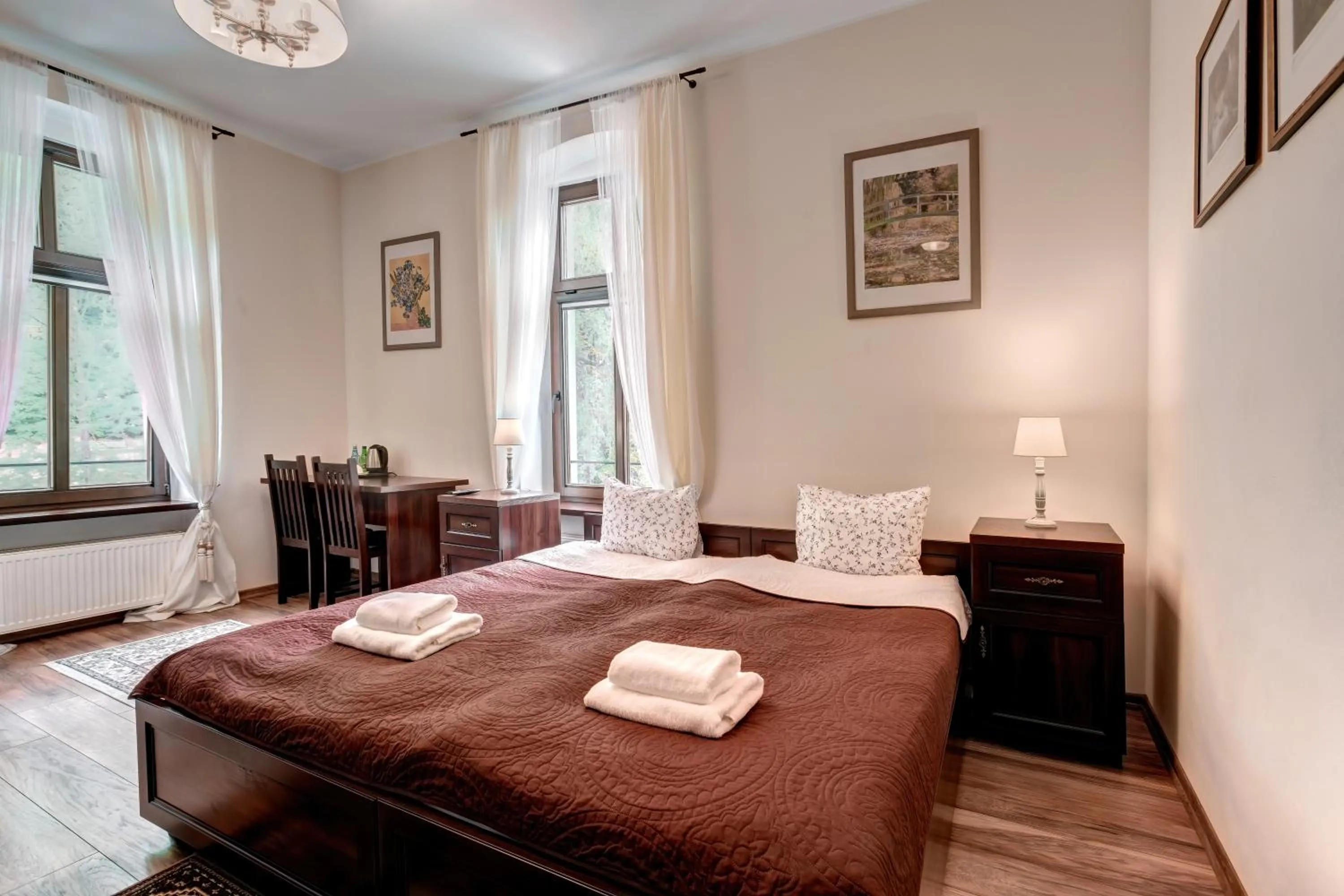 Bed in Hotel Charlotta