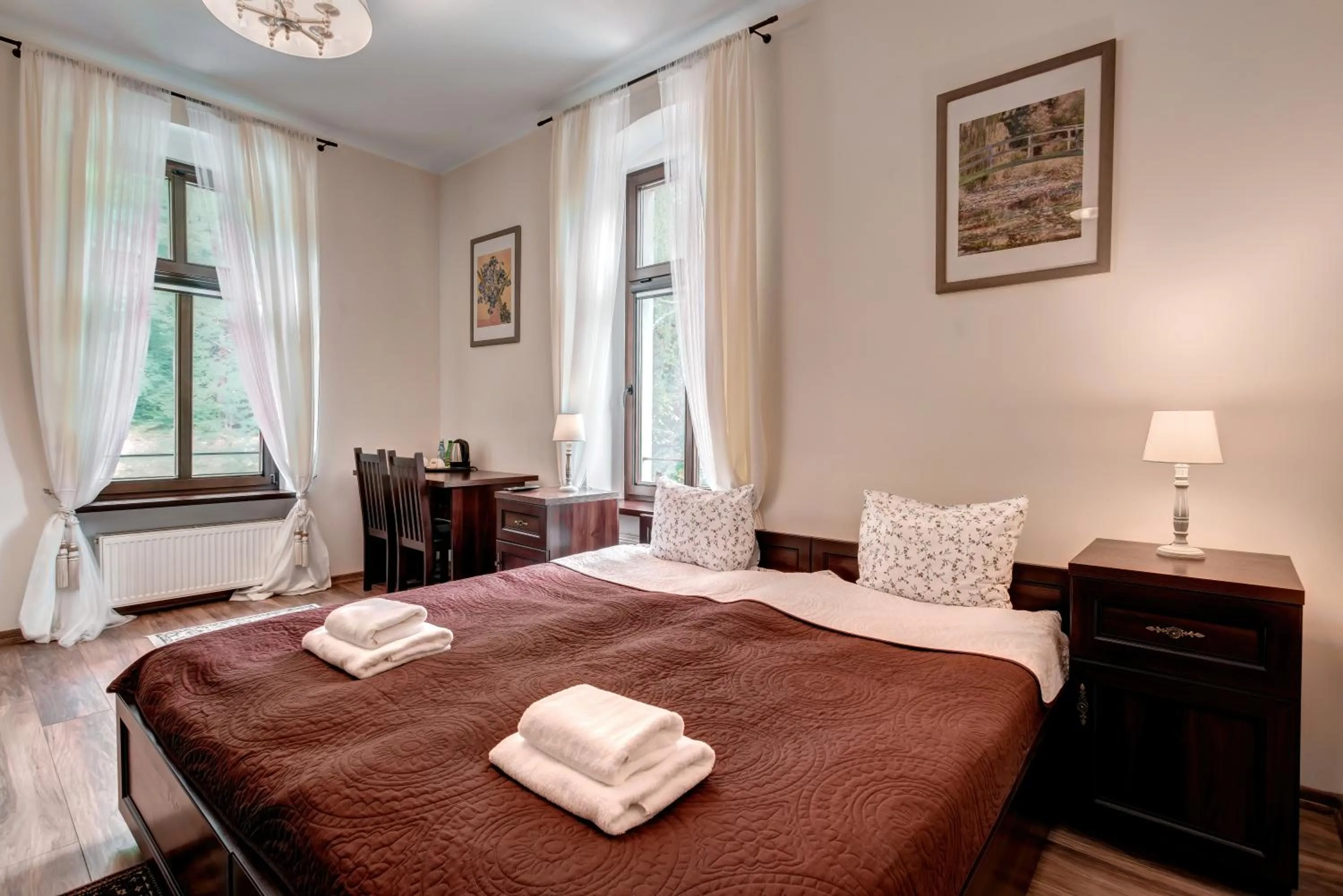 Bed in Hotel Charlotta