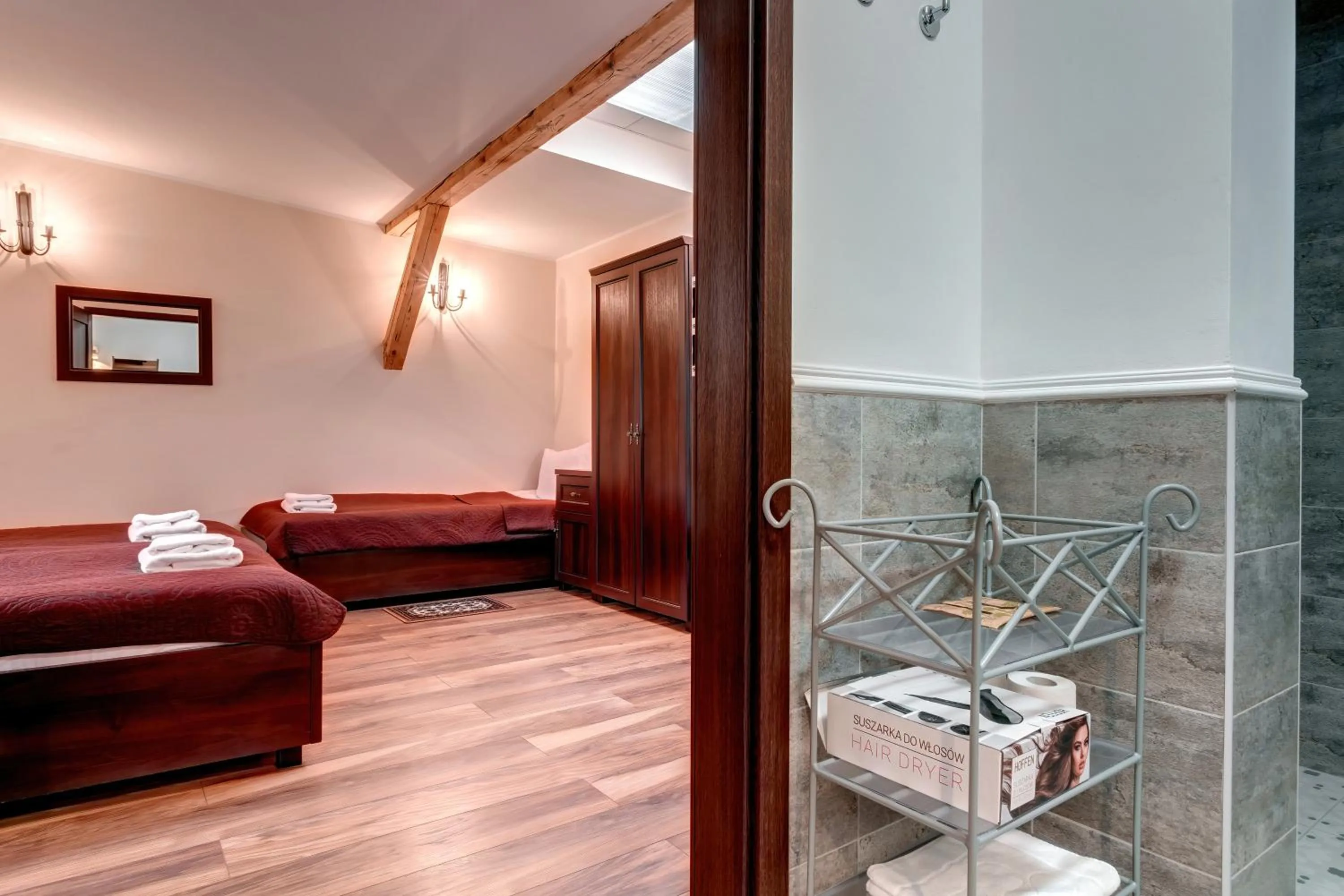 Seating area, Bed in Hotel Charlotta