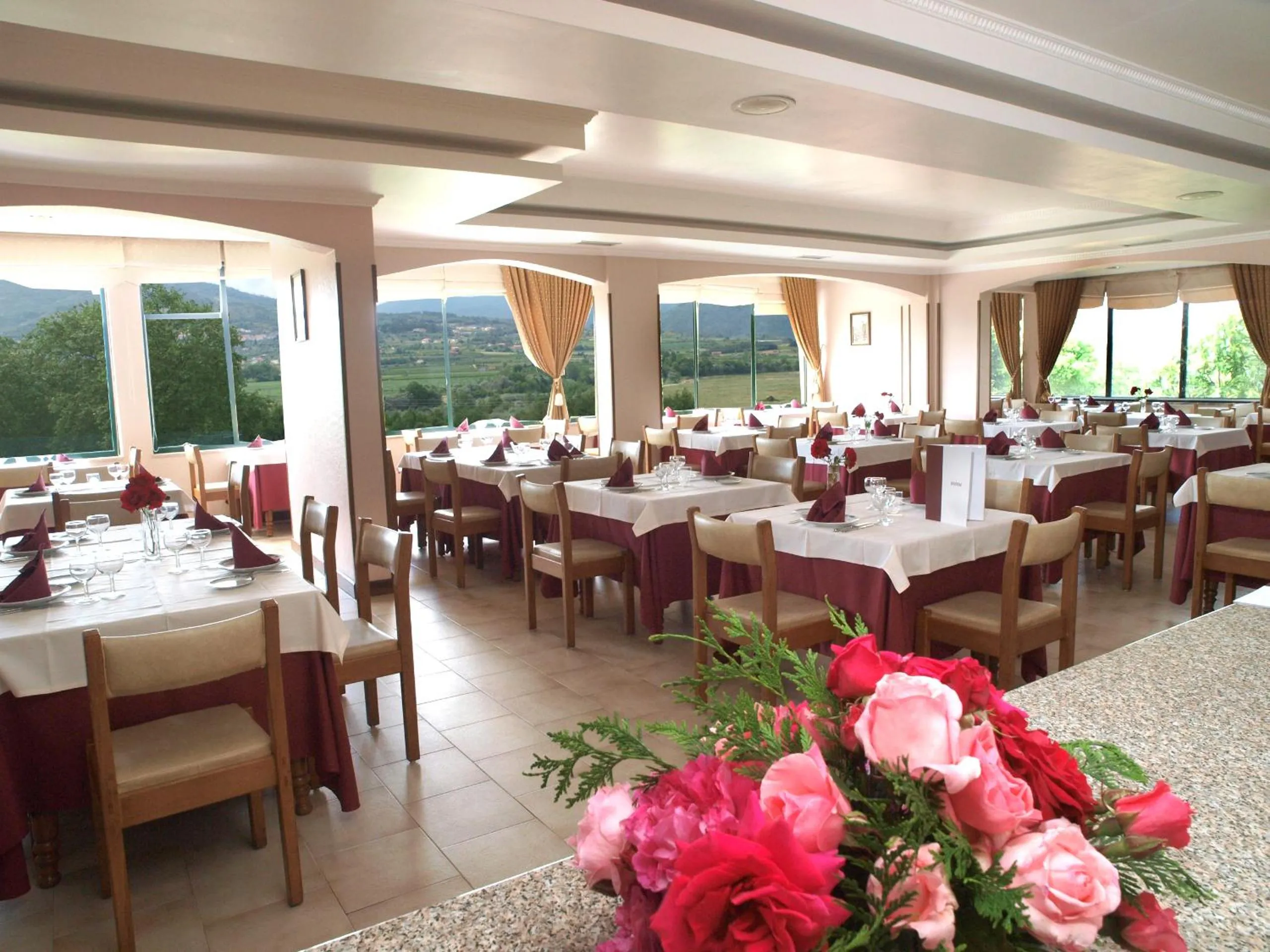Restaurant/places to eat in Hotel Belsol