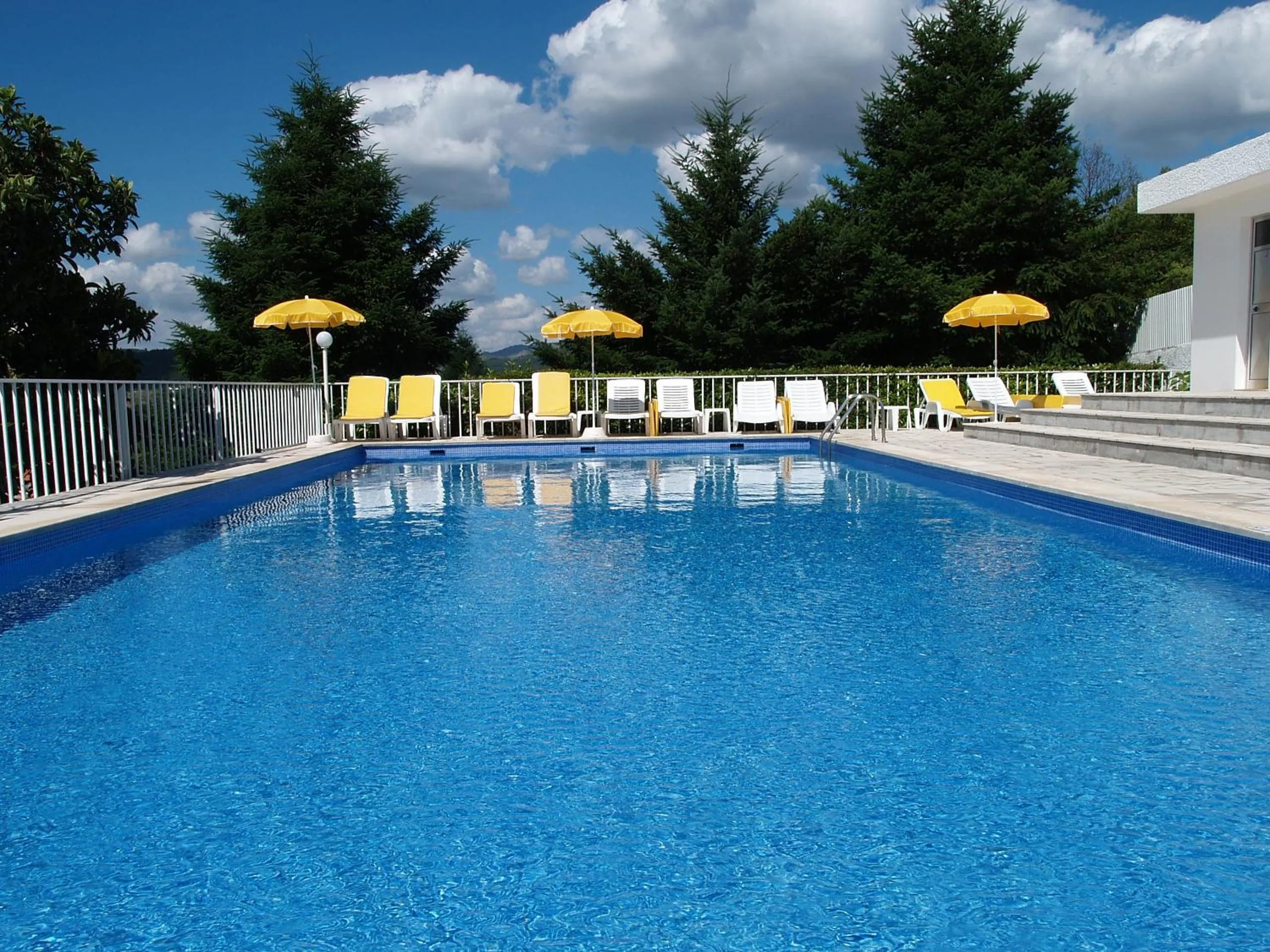 Swimming pool in Hotel Belsol