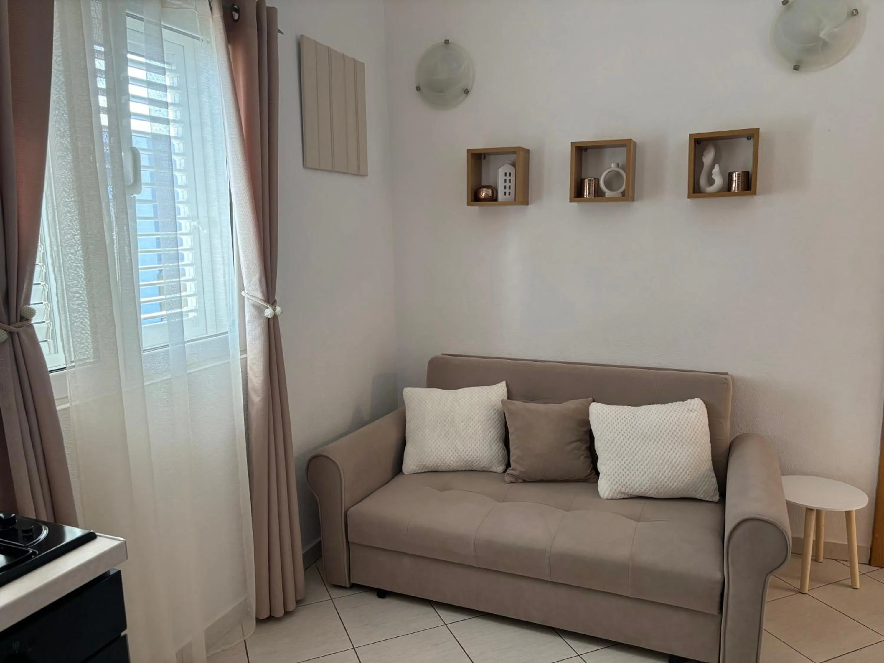 Apartments Lolo
