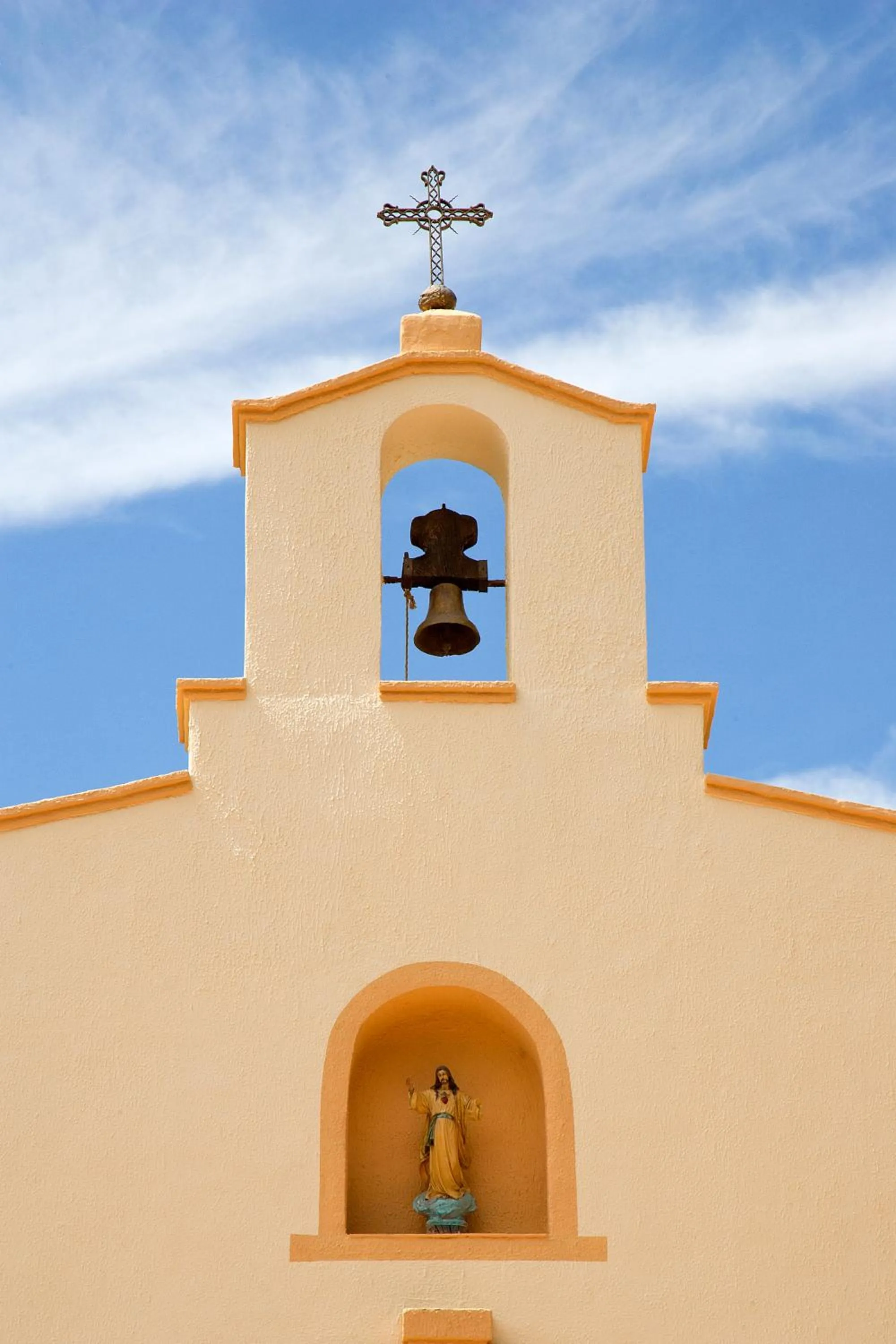 Property building in Casa de La Campana