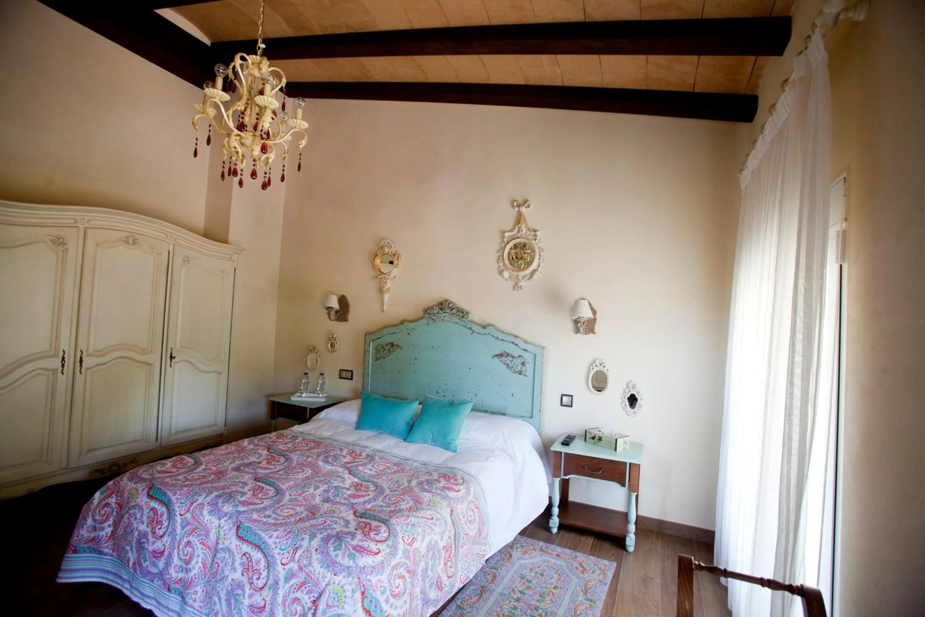 Bedroom, Bed in Casa de La Campana