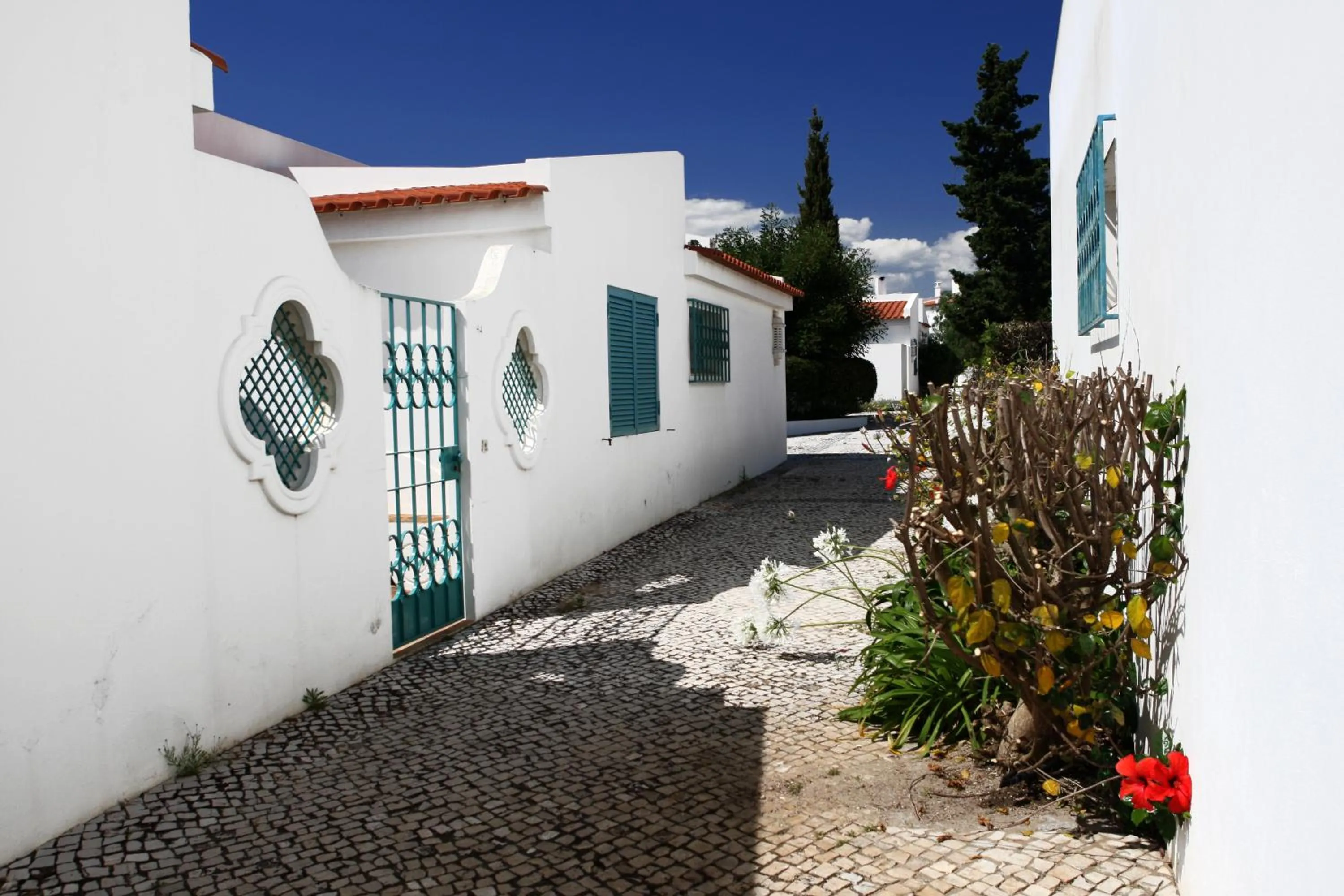 Property building in Aldeamento Turistico da Prainha