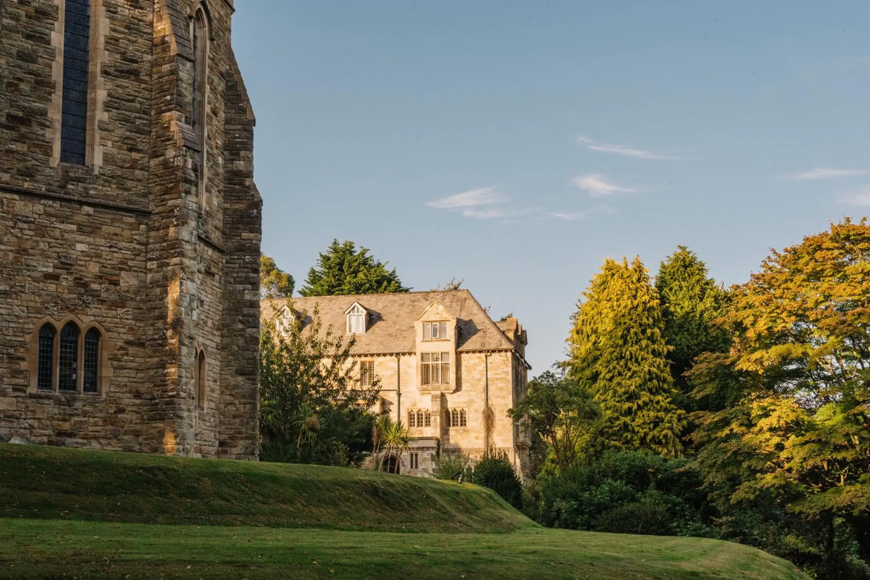 Property building in The Alverton Property building in The Alverton