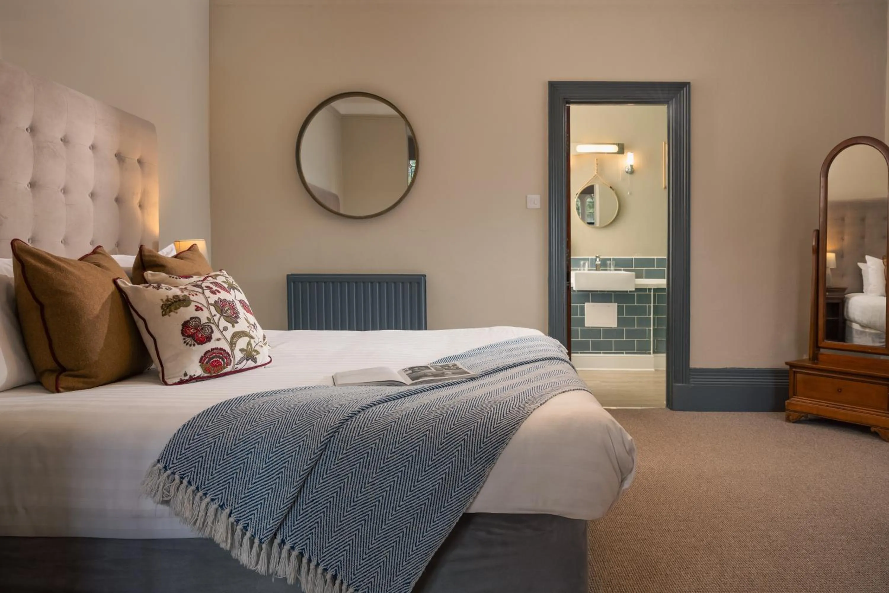 Bedroom, Bed in The Alverton