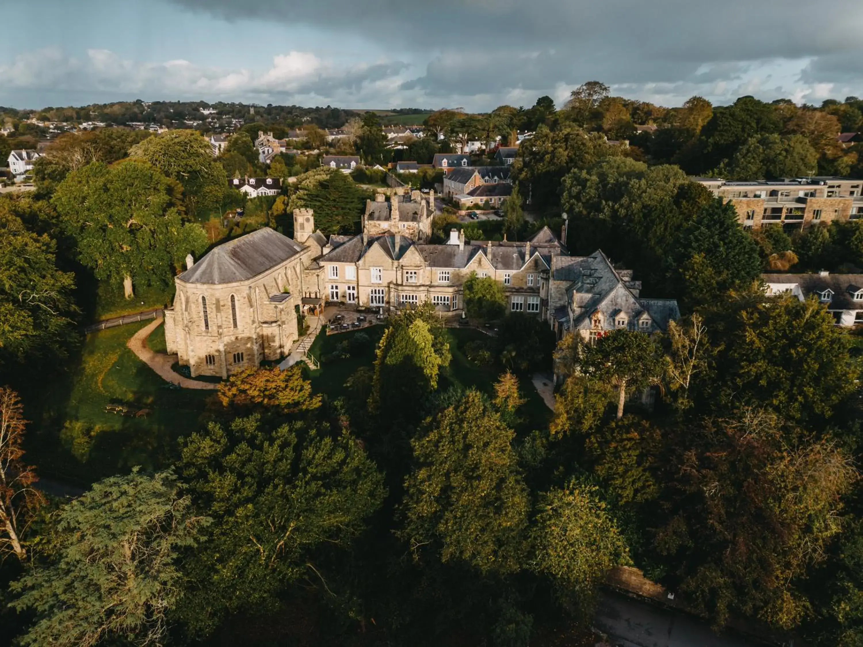 Property building in The Alverton Property building in The Alverton