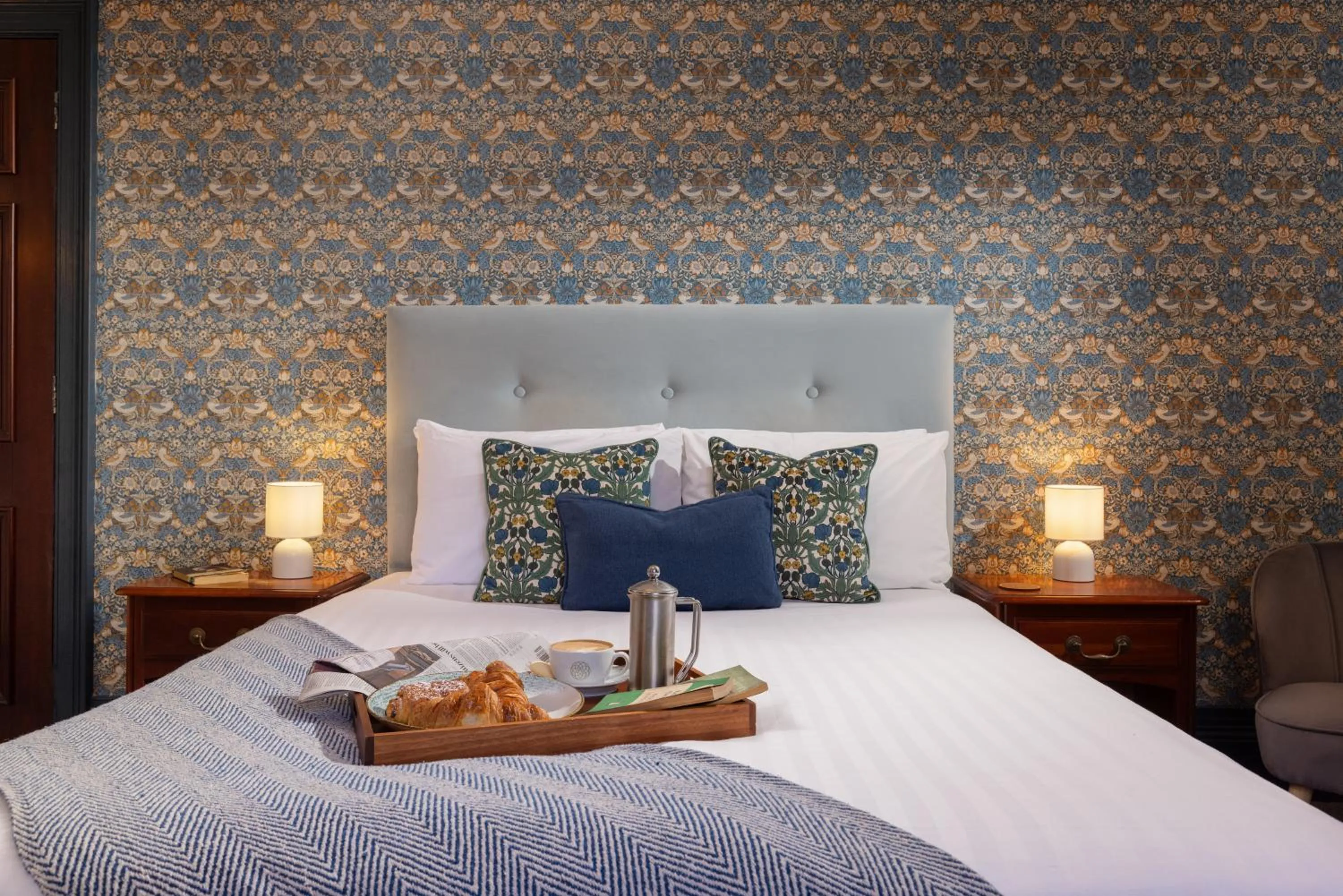 Breakfast, Bed in The Alverton