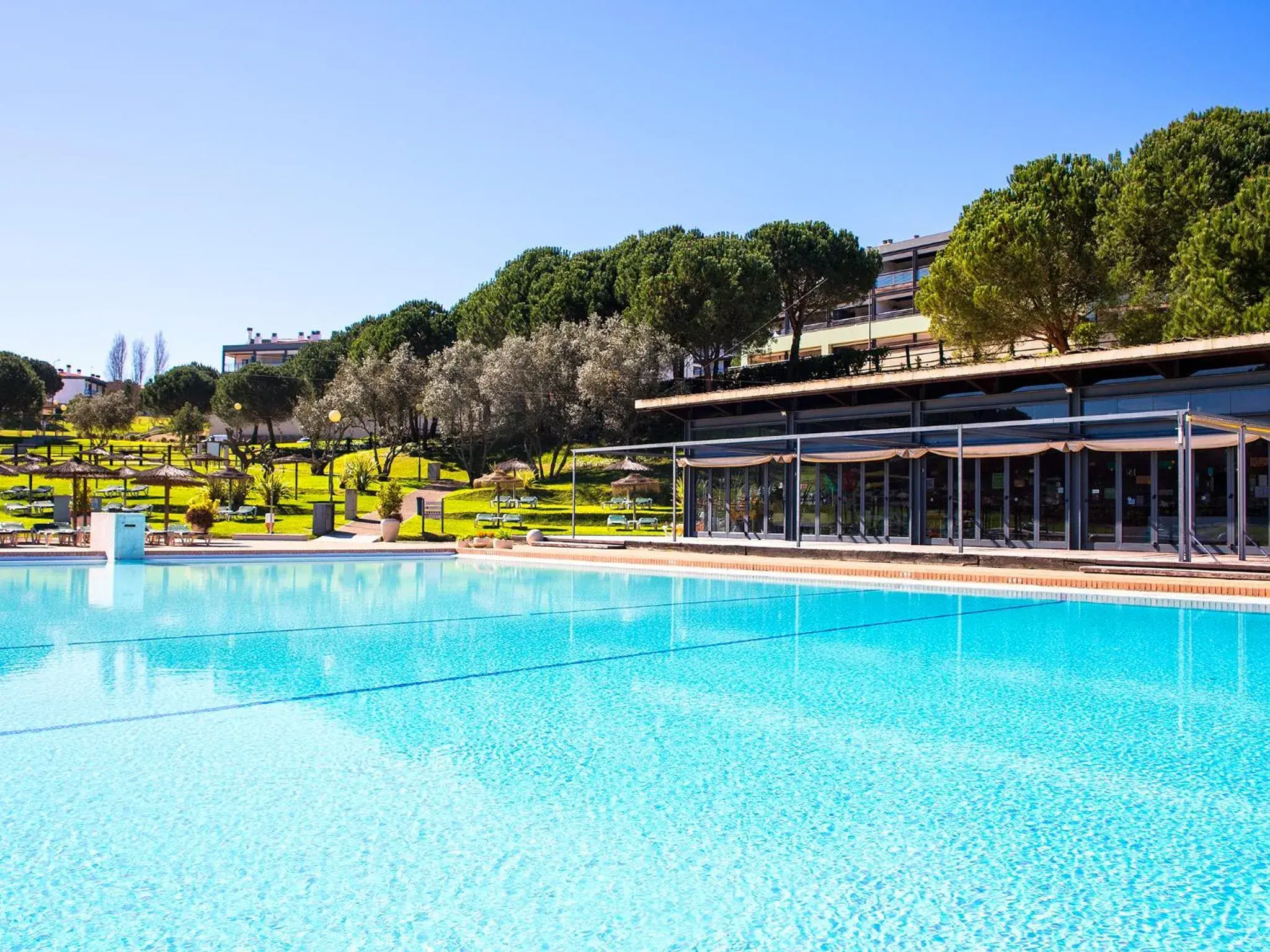 Restaurant/places to eat in VitaSol Park Restaurant/places to eat in VitaSol Park