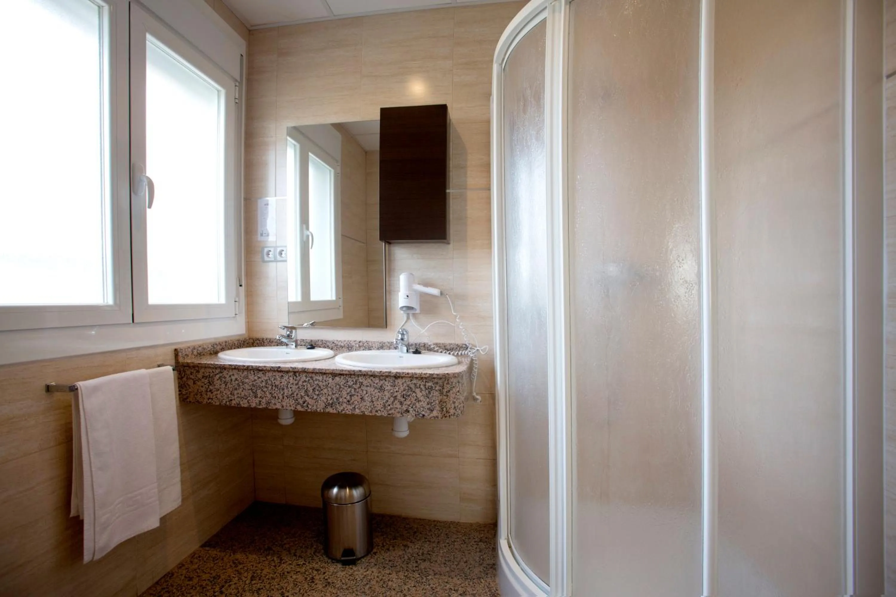 Bathroom in Hotel Marivella