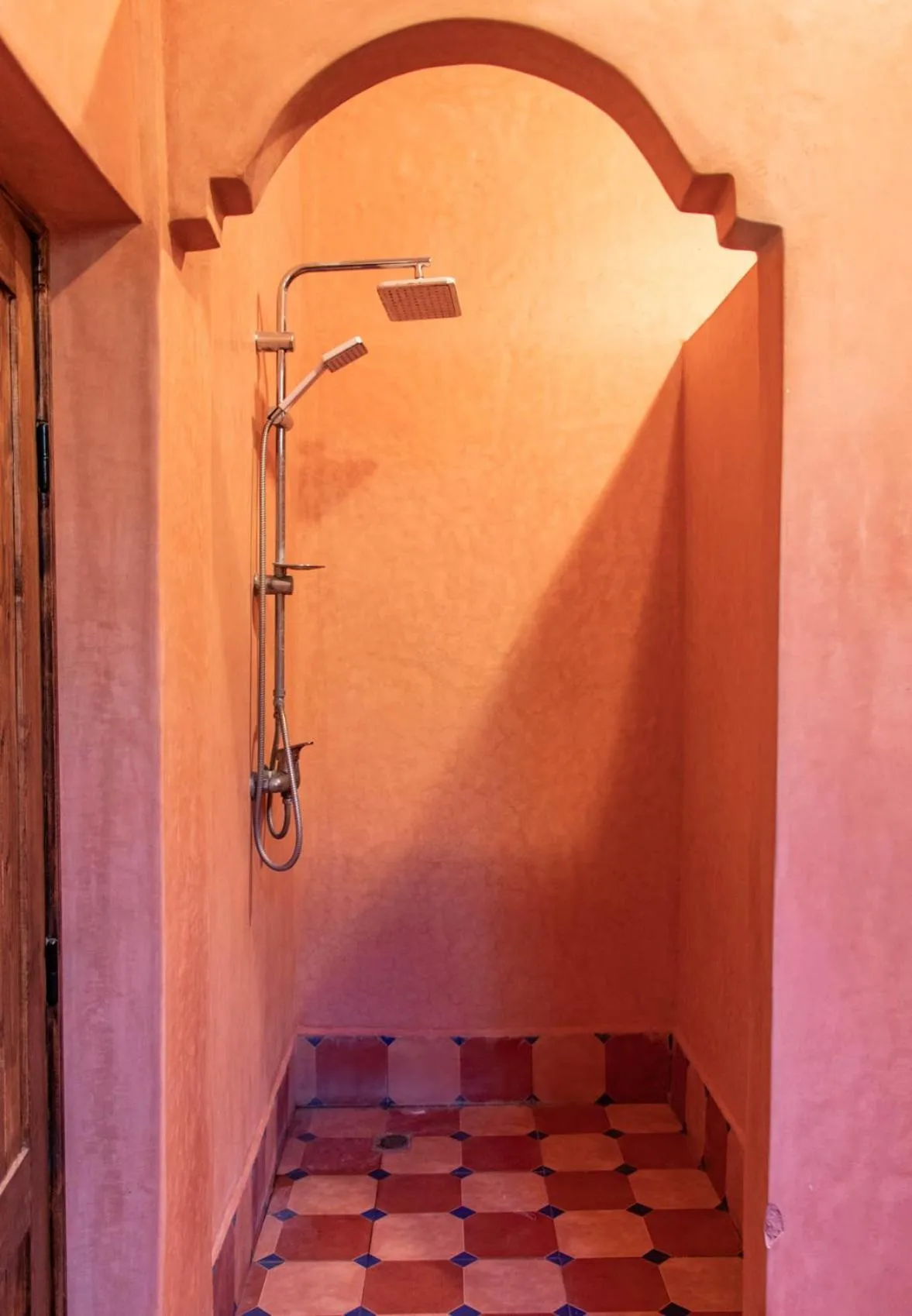 Shower in Riad Malak