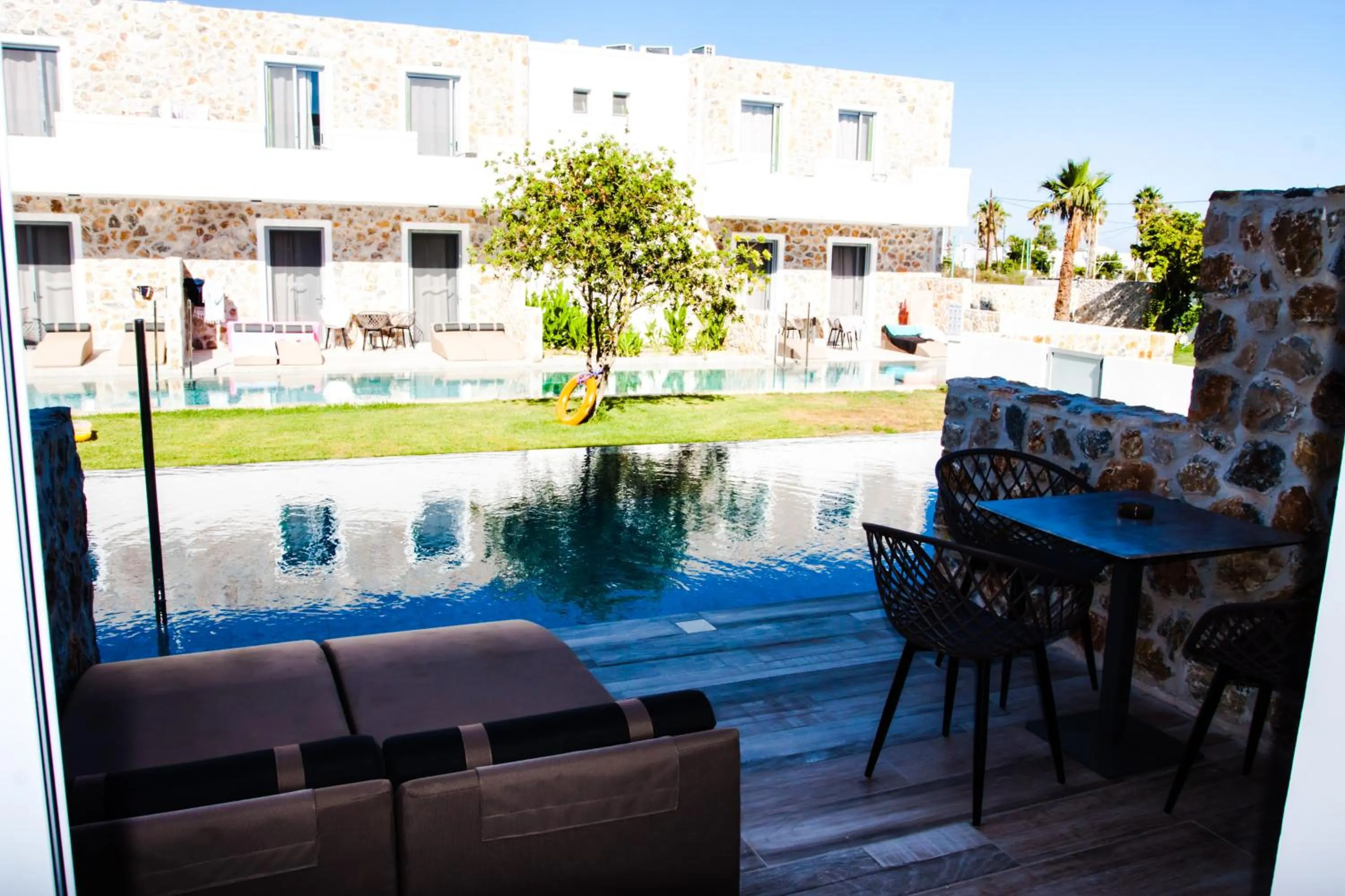 Pool view in Sunshine Hotel Tigaki