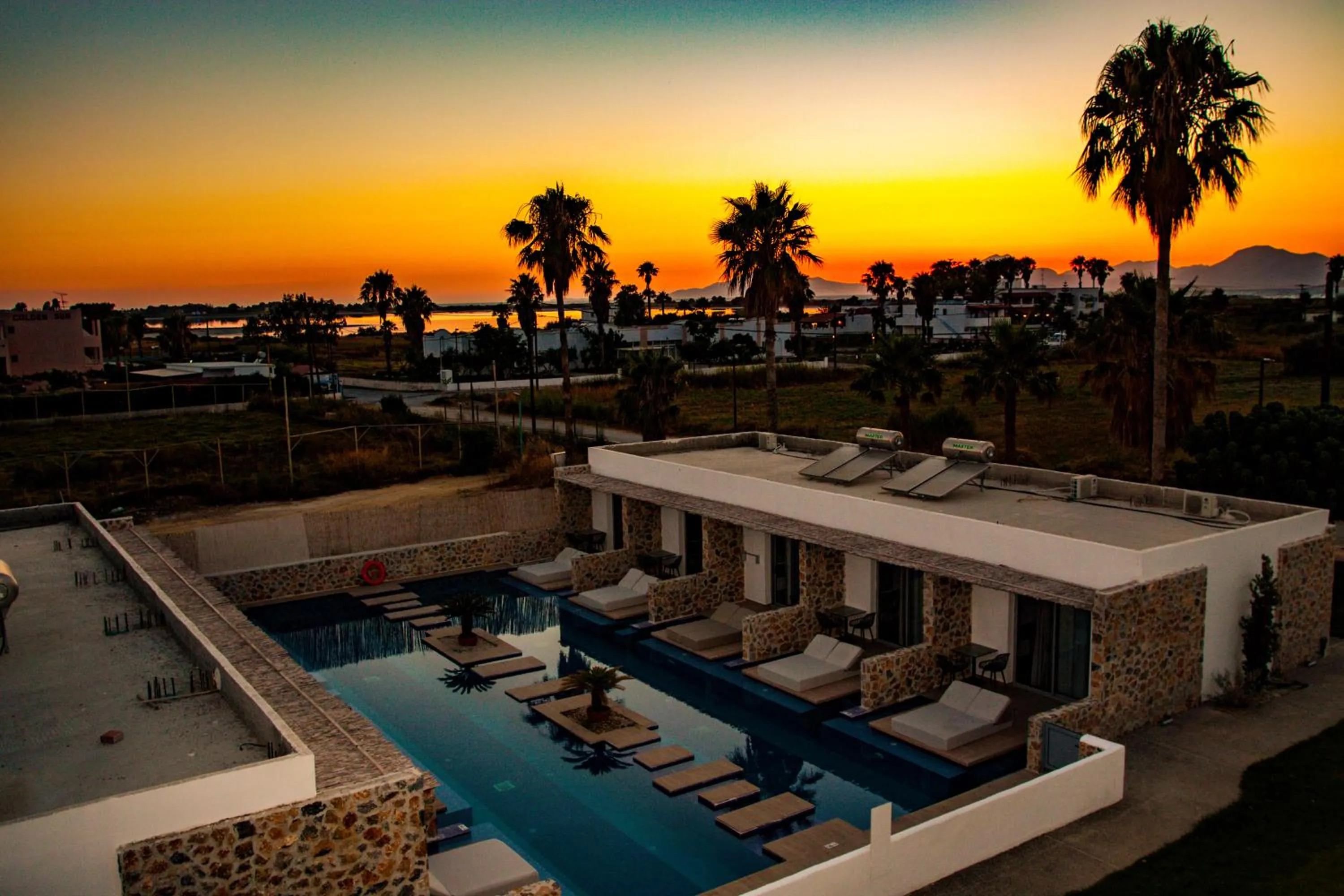 Property building in Sunshine Hotel Tigaki