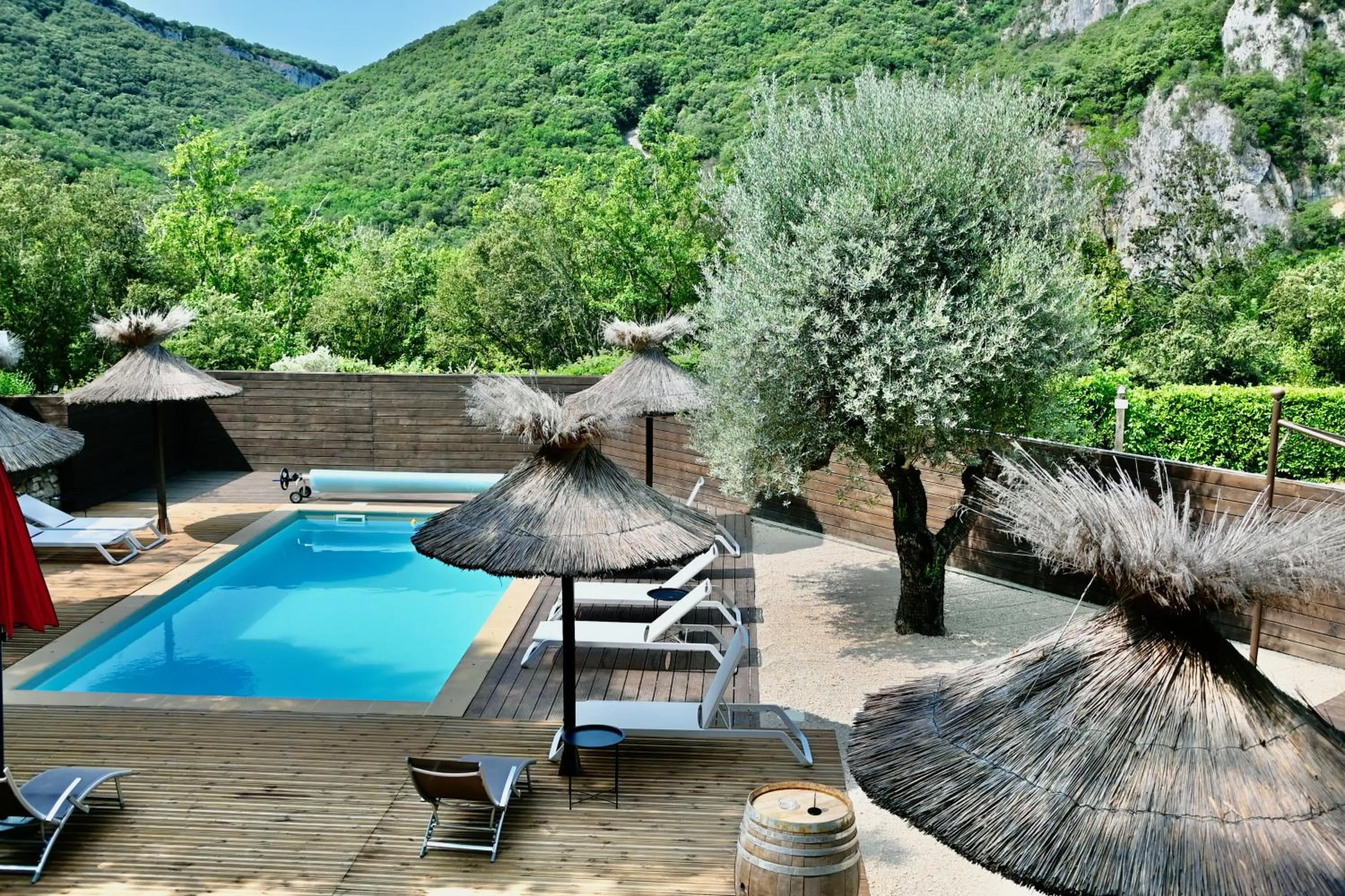 Pool view in Le Belvedere