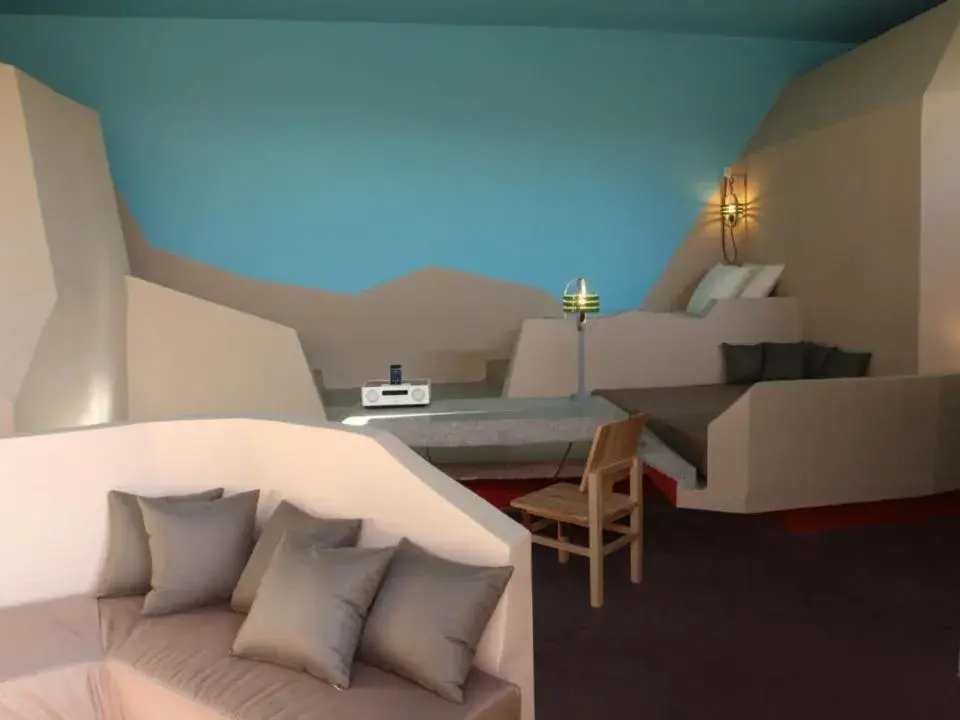 Standard Quadruple Room - single occupancy in Hotel Dar Hi Standard Quadruple Room - single occupancy in Hotel Dar Hi