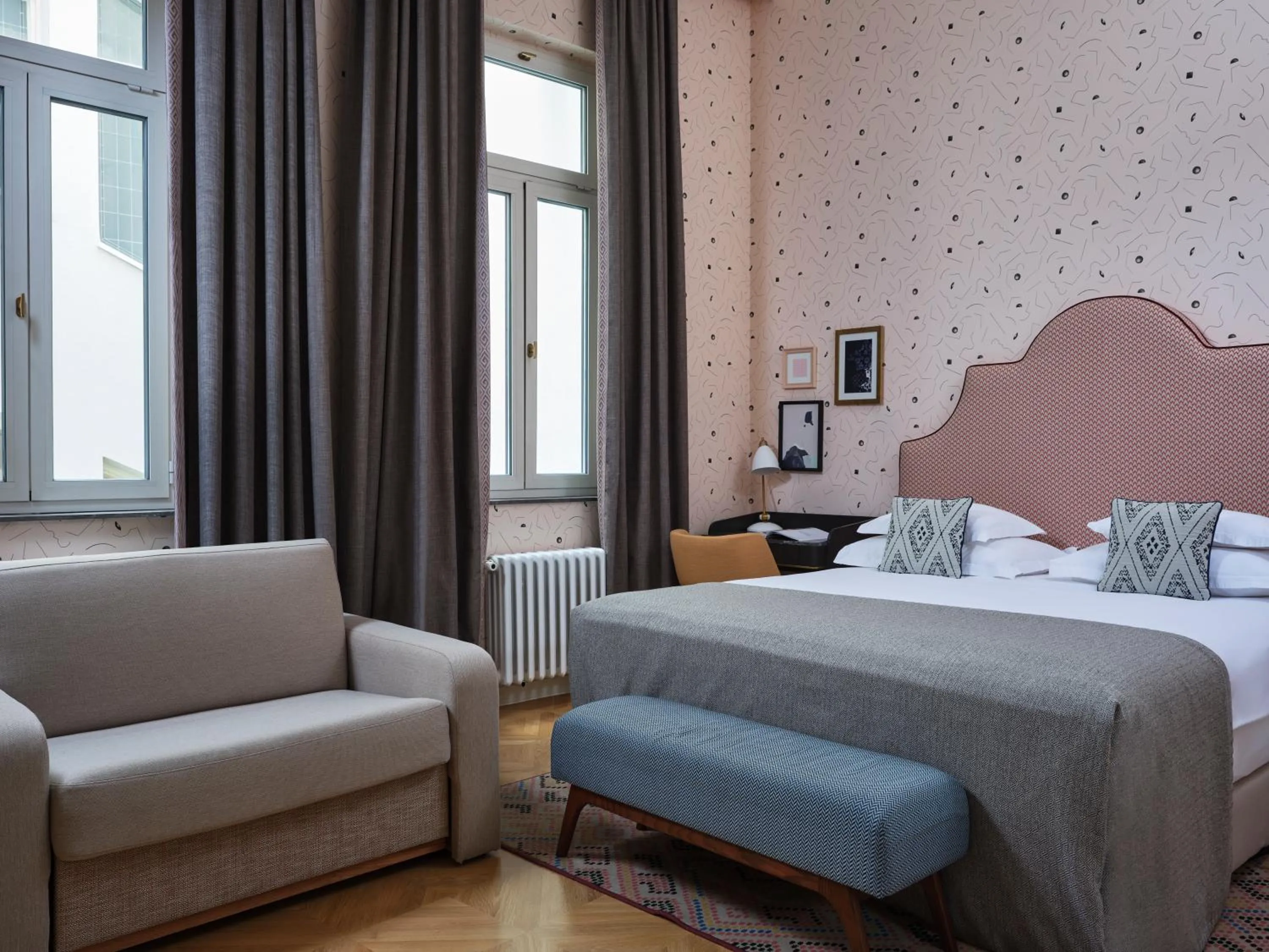 Bed in Hotel Capital