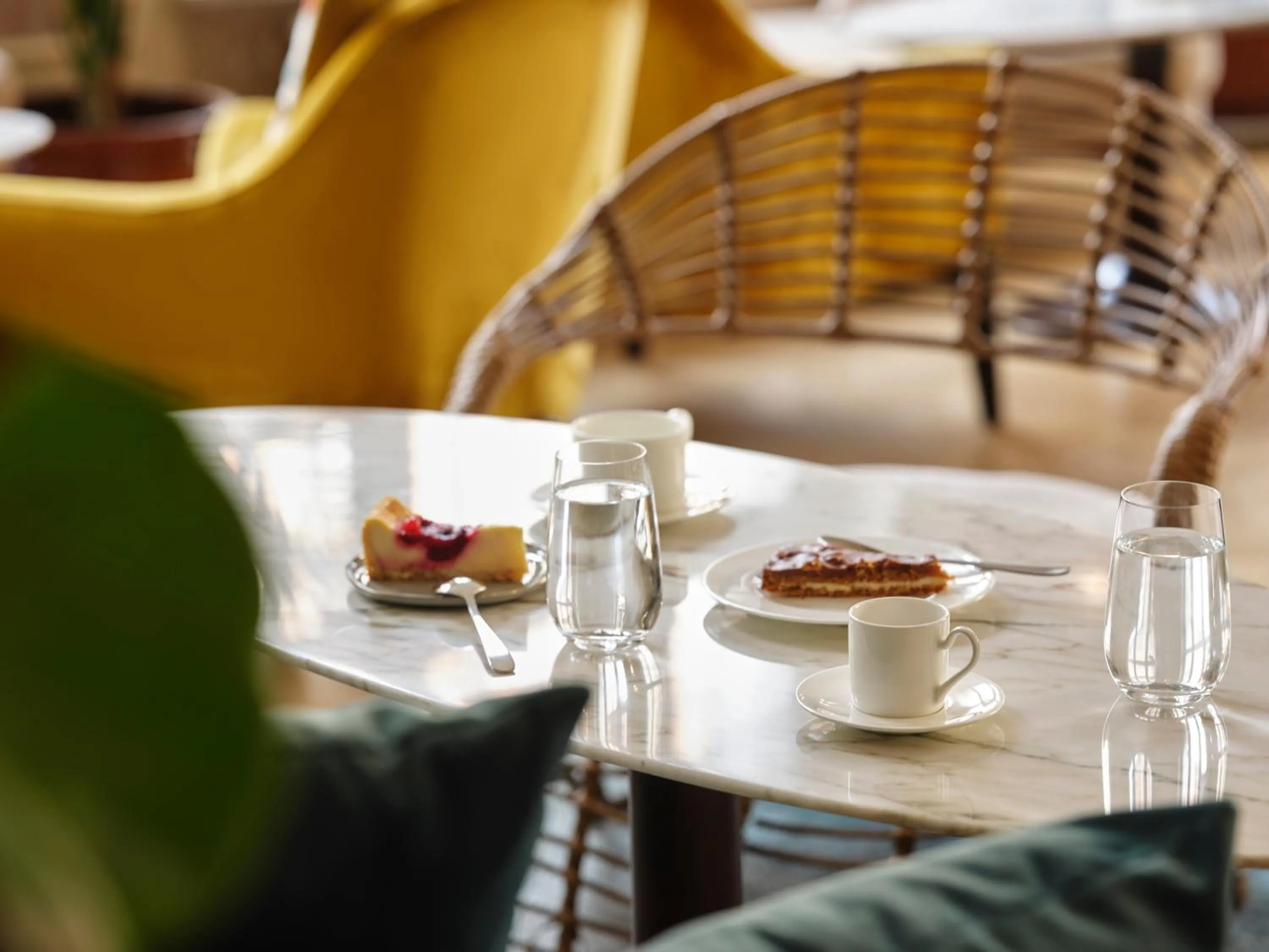 Food and drinks in Hotel Capital