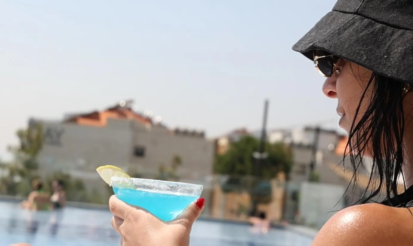 Day in The Ray Hotel and Studios