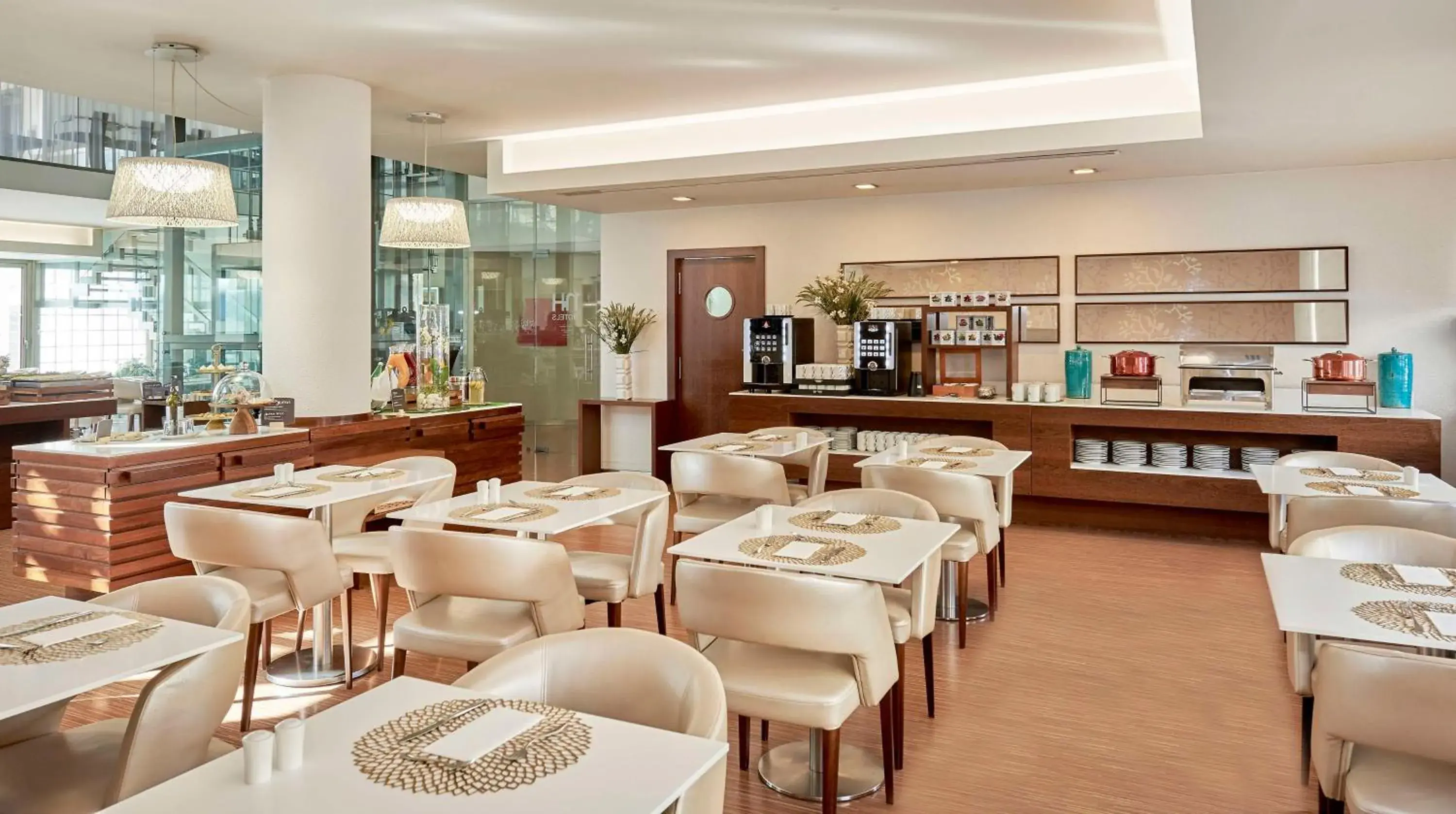 Breakfast in NH Coimbra Dona Ines Breakfast in NH Coimbra Dona Ines