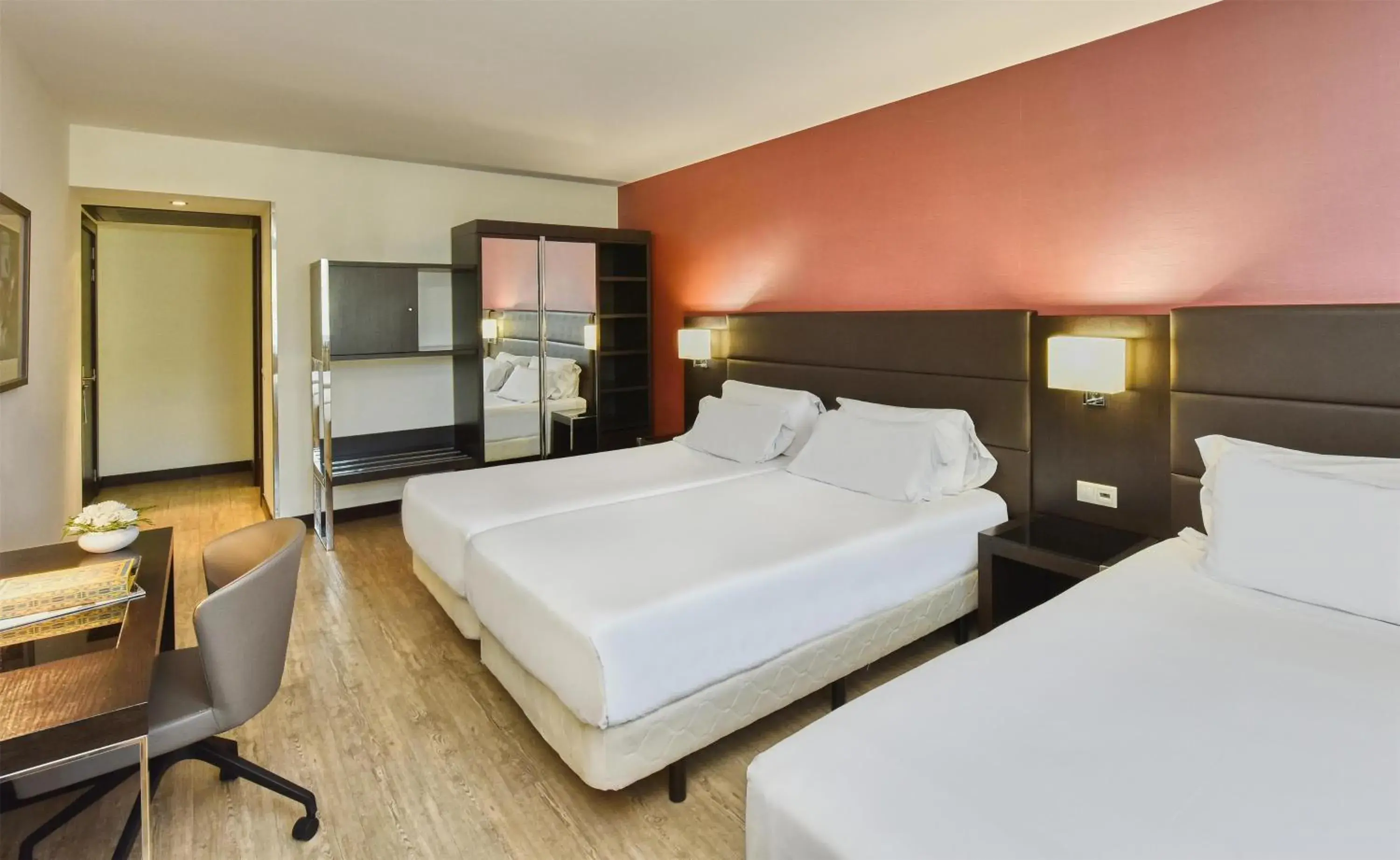 Bedroom, Bed in NH Coimbra Dona Ines Bedroom, Bed in NH Coimbra Dona Ines