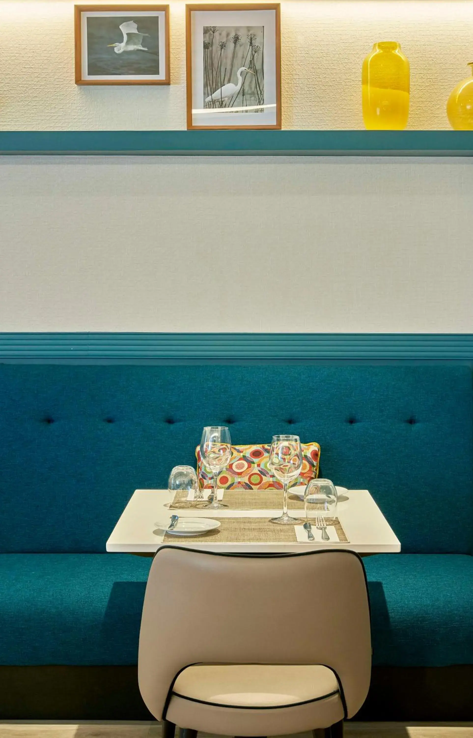 Restaurant/places to eat in NH Coimbra Dona Ines Restaurant/places to eat in NH Coimbra Dona Ines