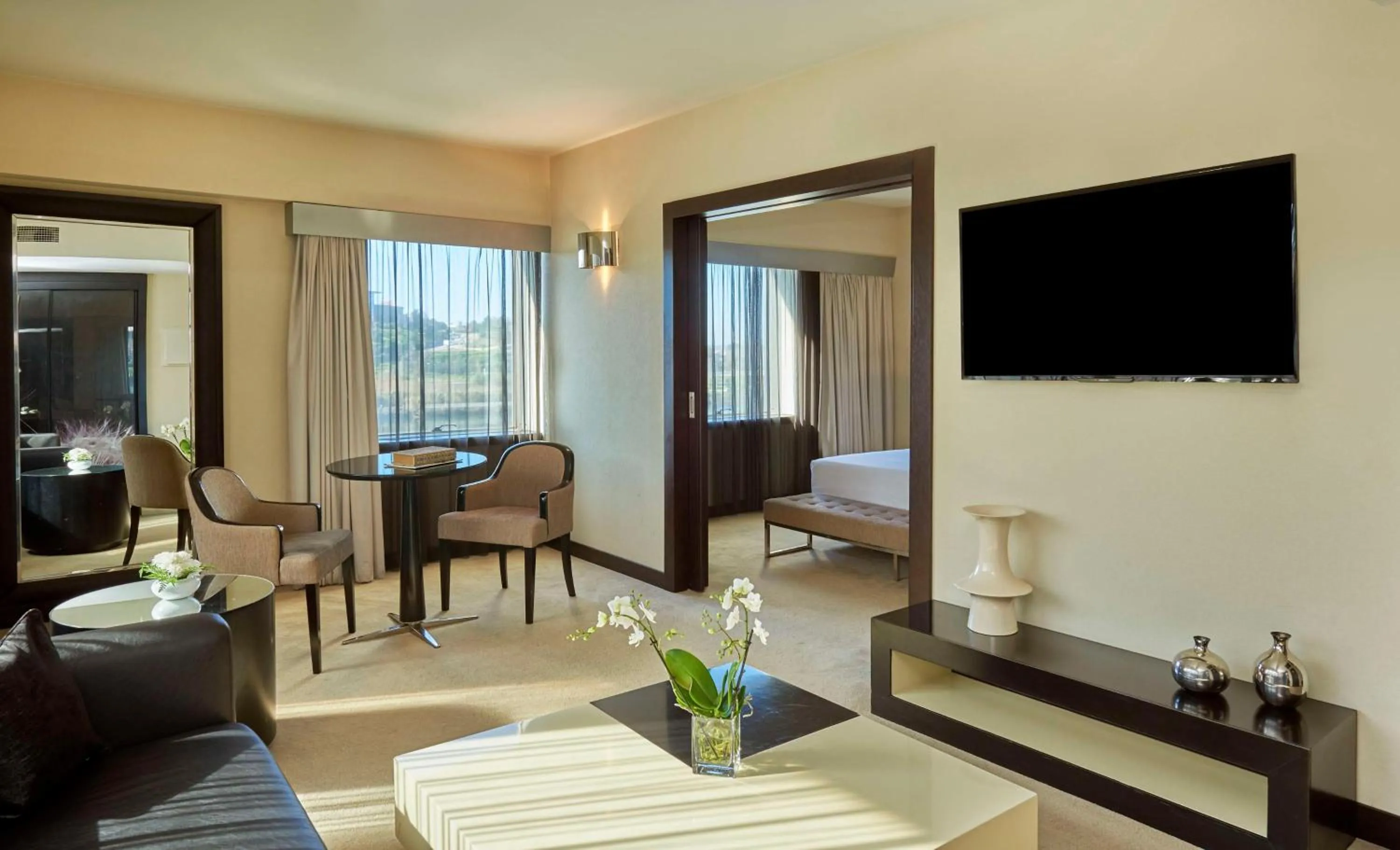 Photo of the whole room, Bed in NH Coimbra Dona Ines