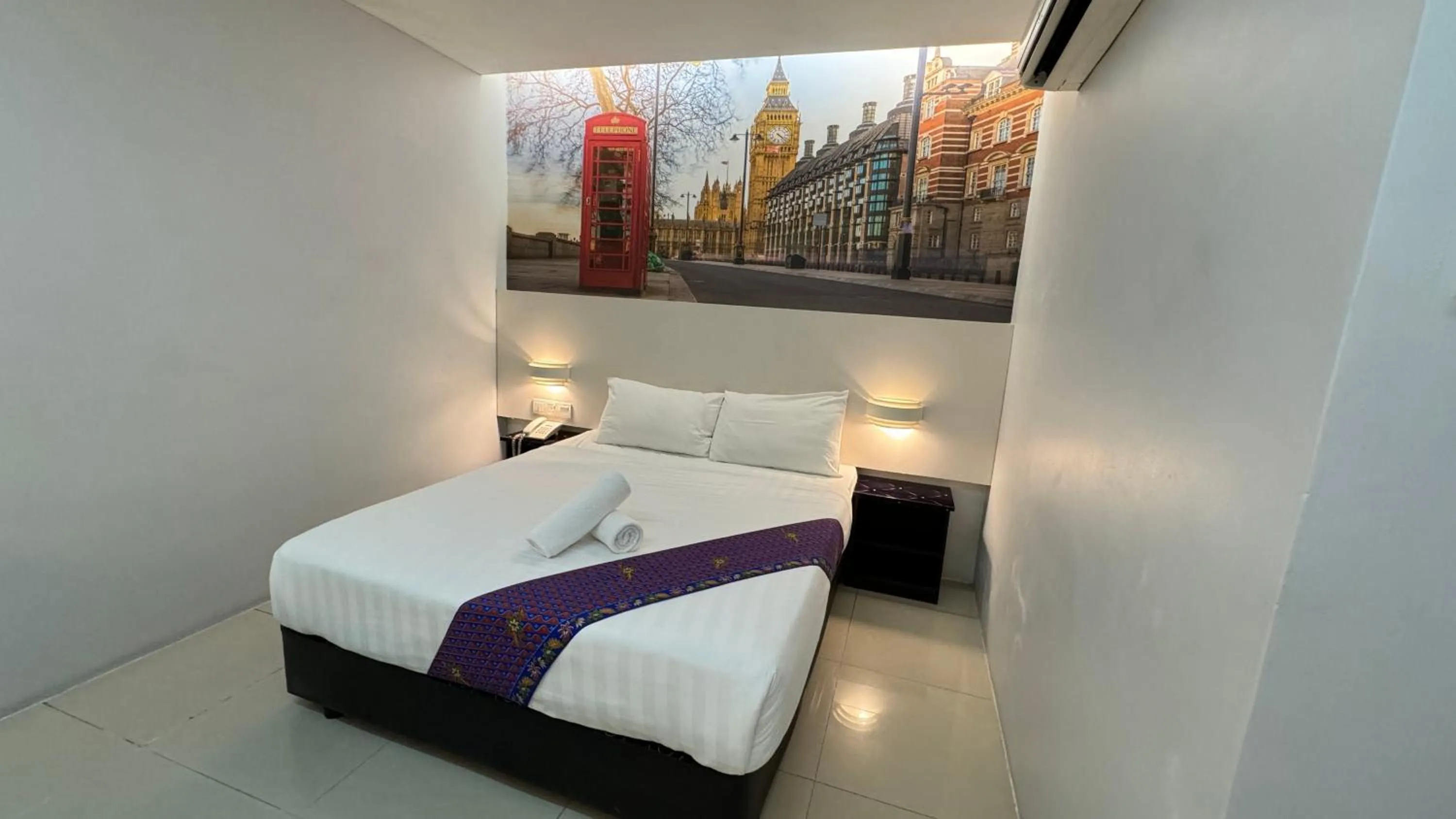 Bed in Best View Hotel Puchong