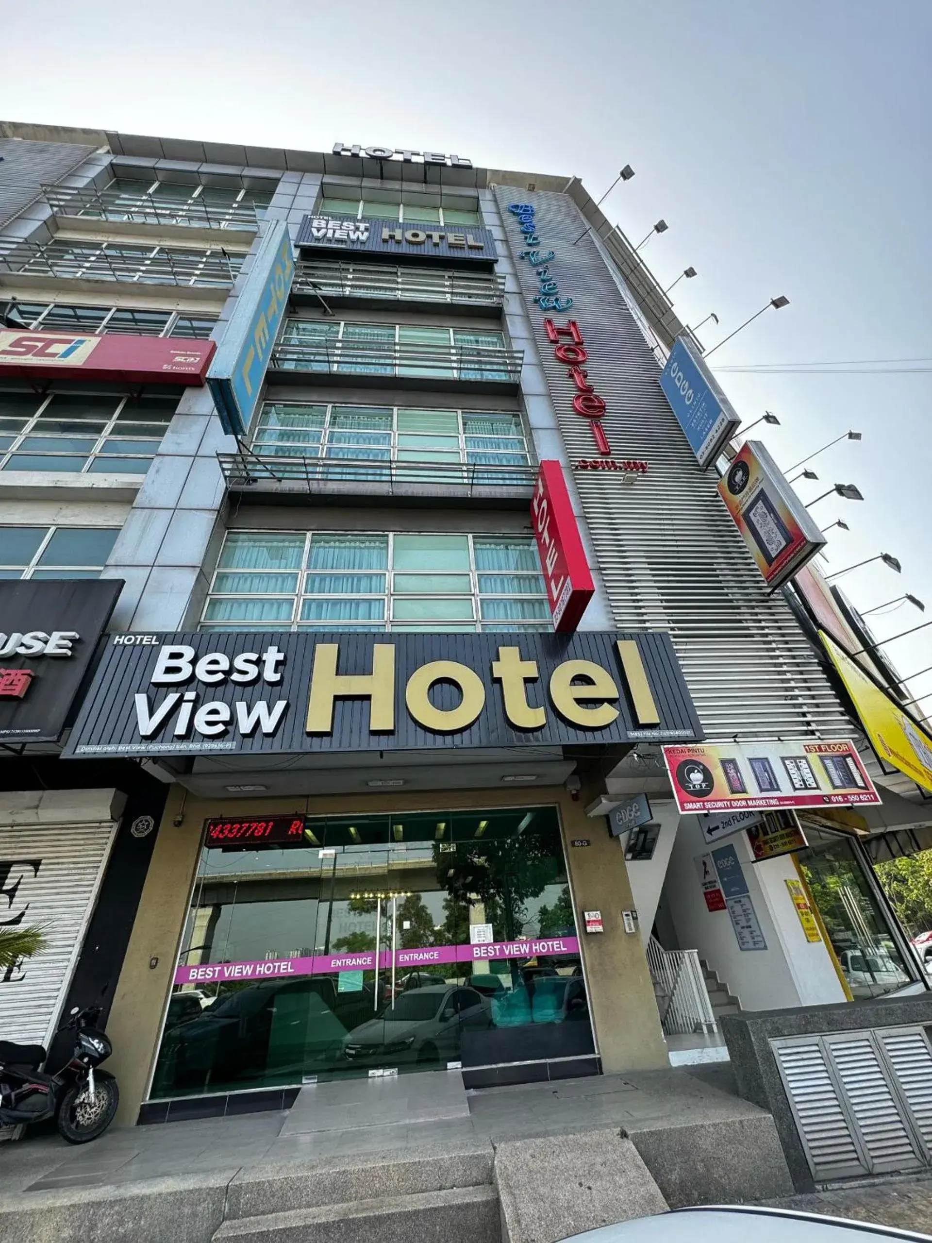Property building in Best View Hotel Puchong Property building in Best View Hotel Puchong