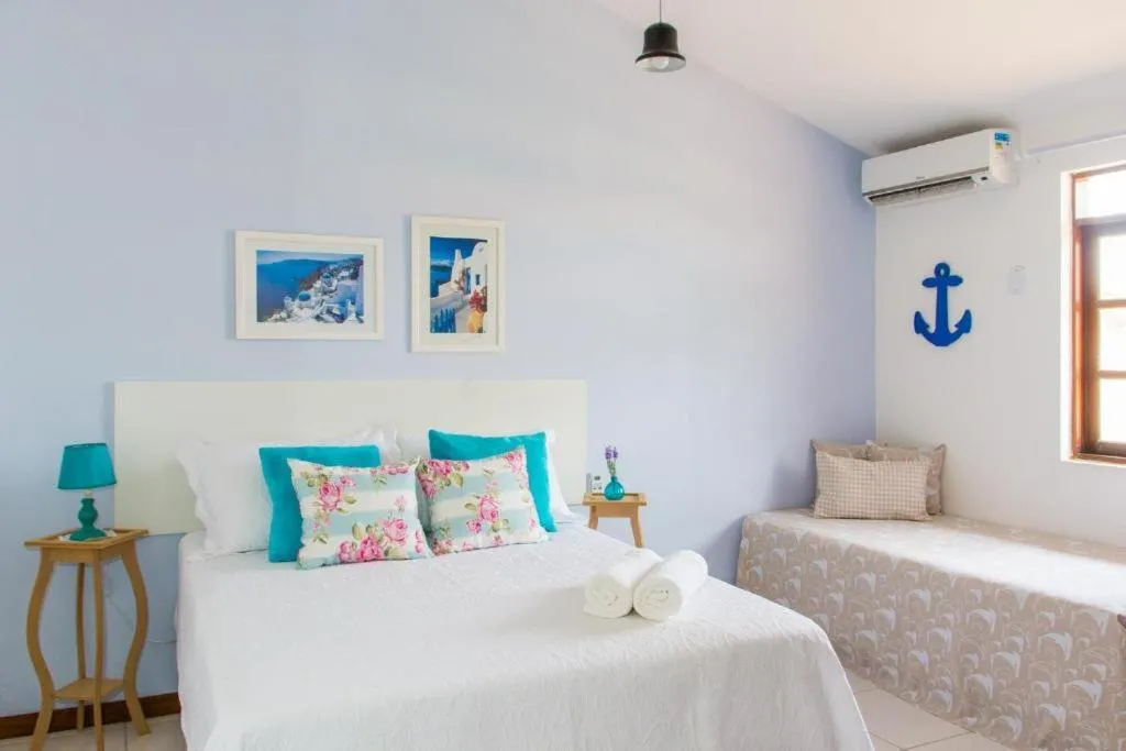 Photo of the whole room, Bed in Viva Buzios