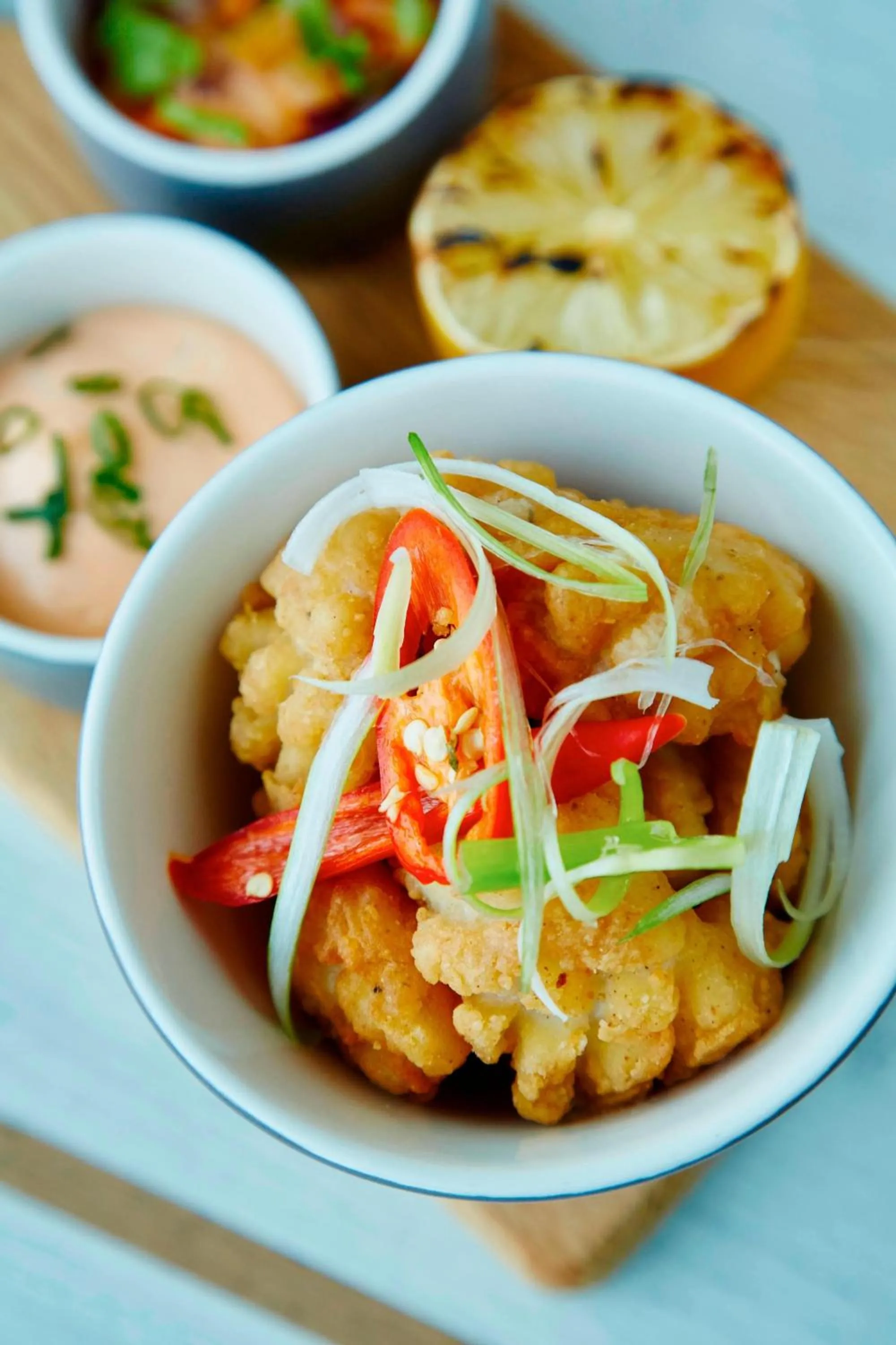 Lounge or bar in Courtyard by Marriott Luton Airport