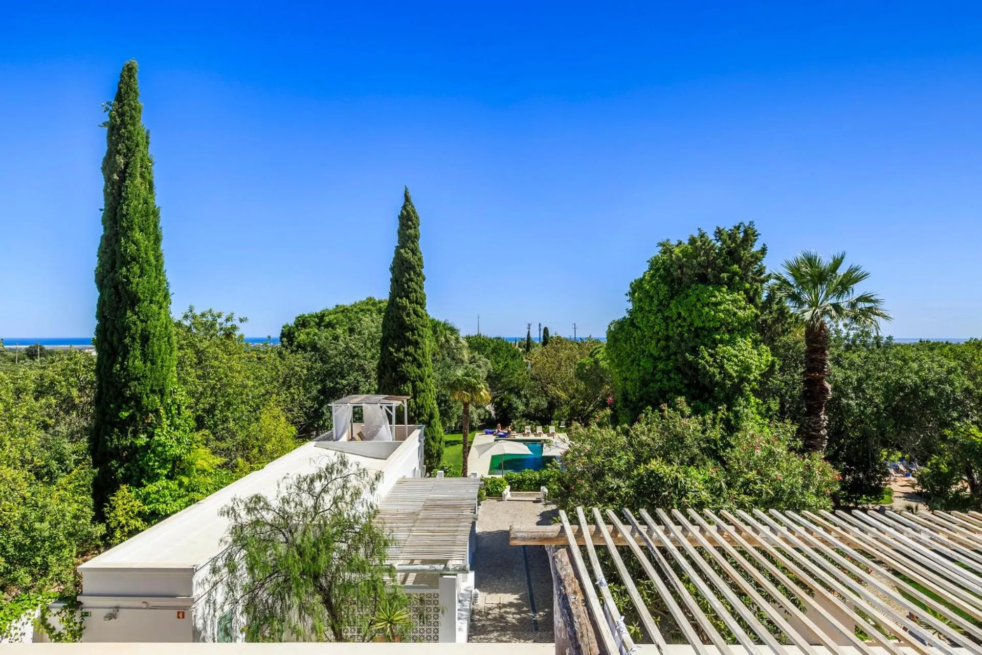 Spring in Octant Vila Monte