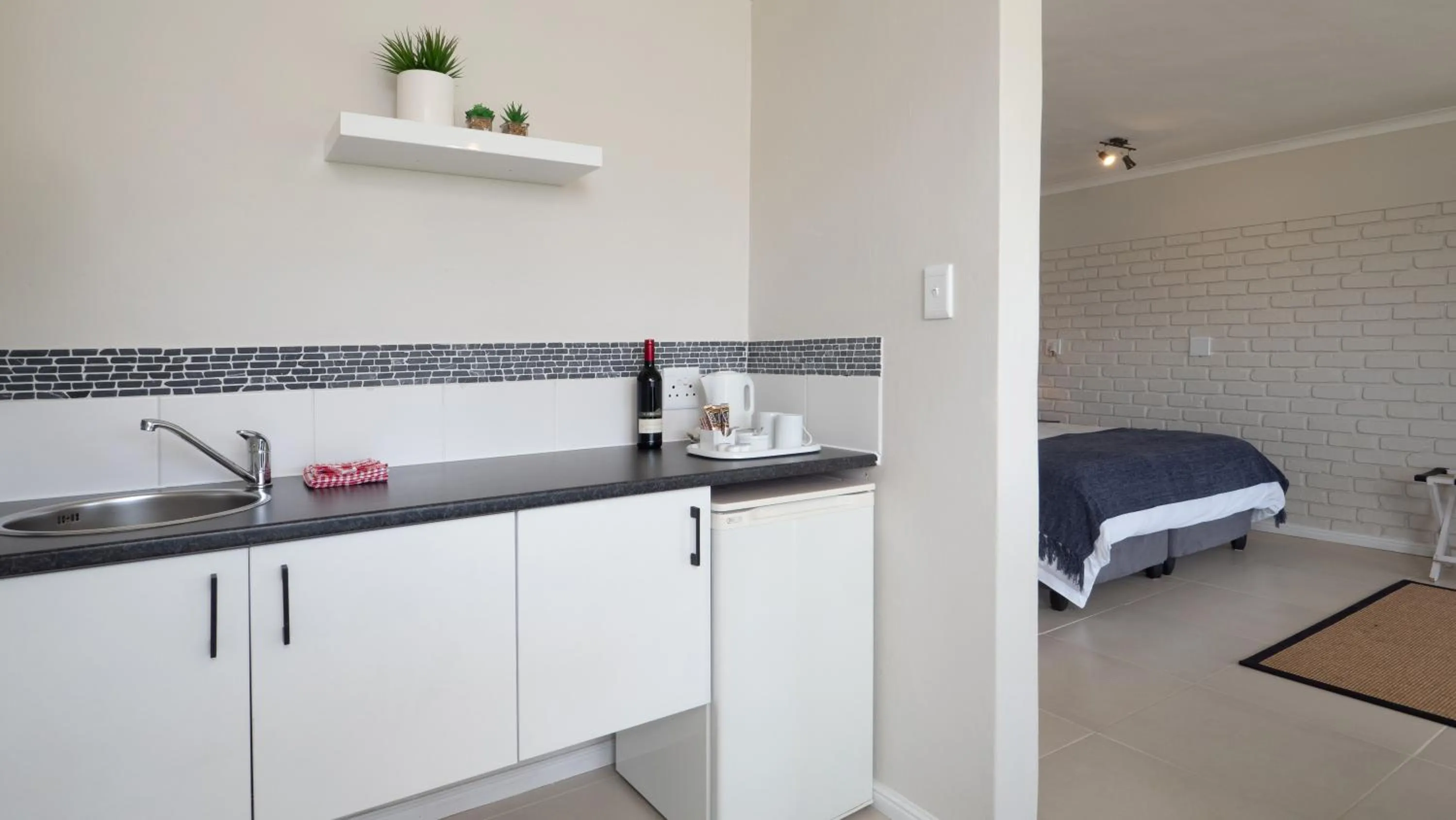 Kitchen or kitchenette in Interlaken Guest House