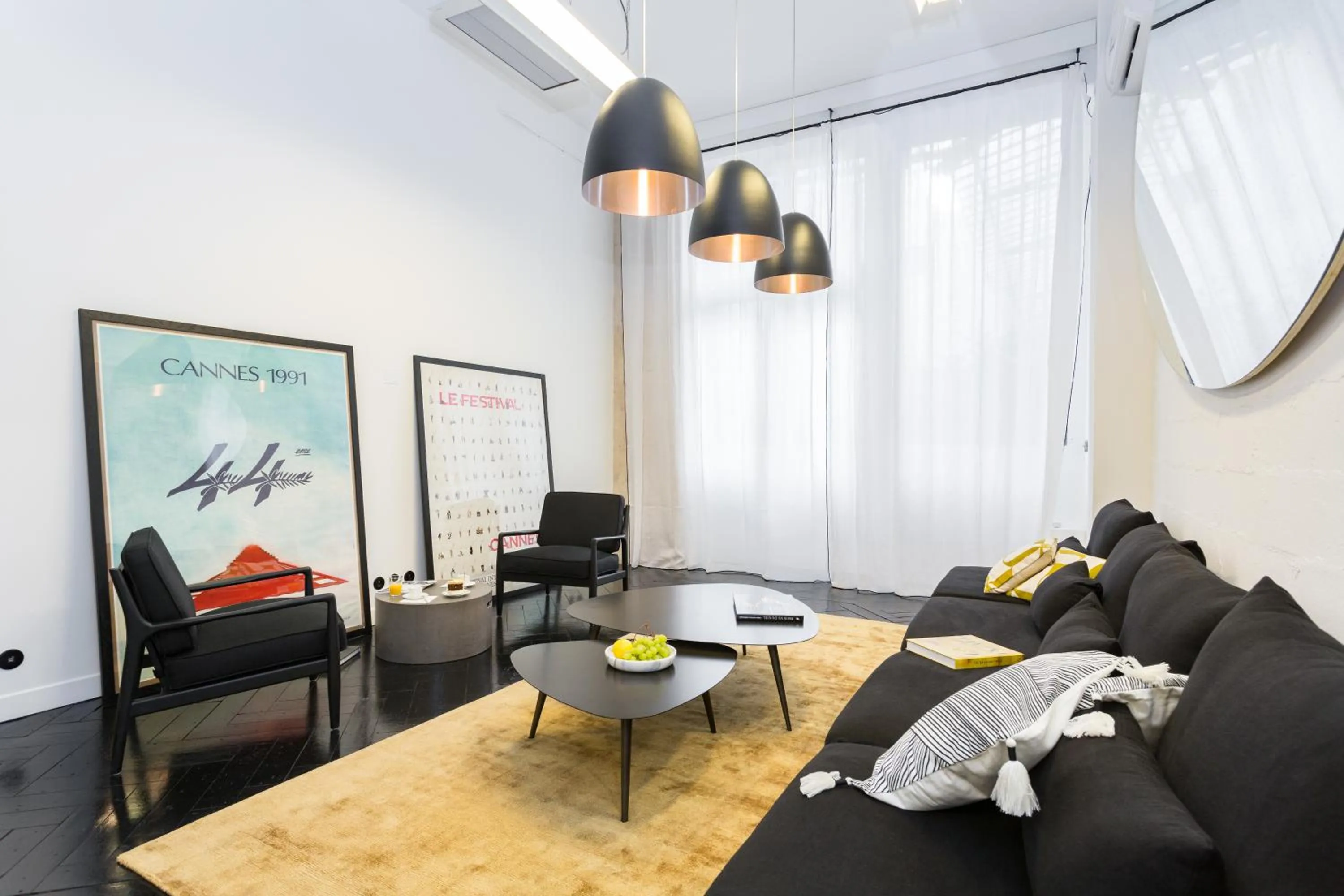 Living room in Habitat Parisien - 2BR-2BA - Aircon Loft Montorgueil