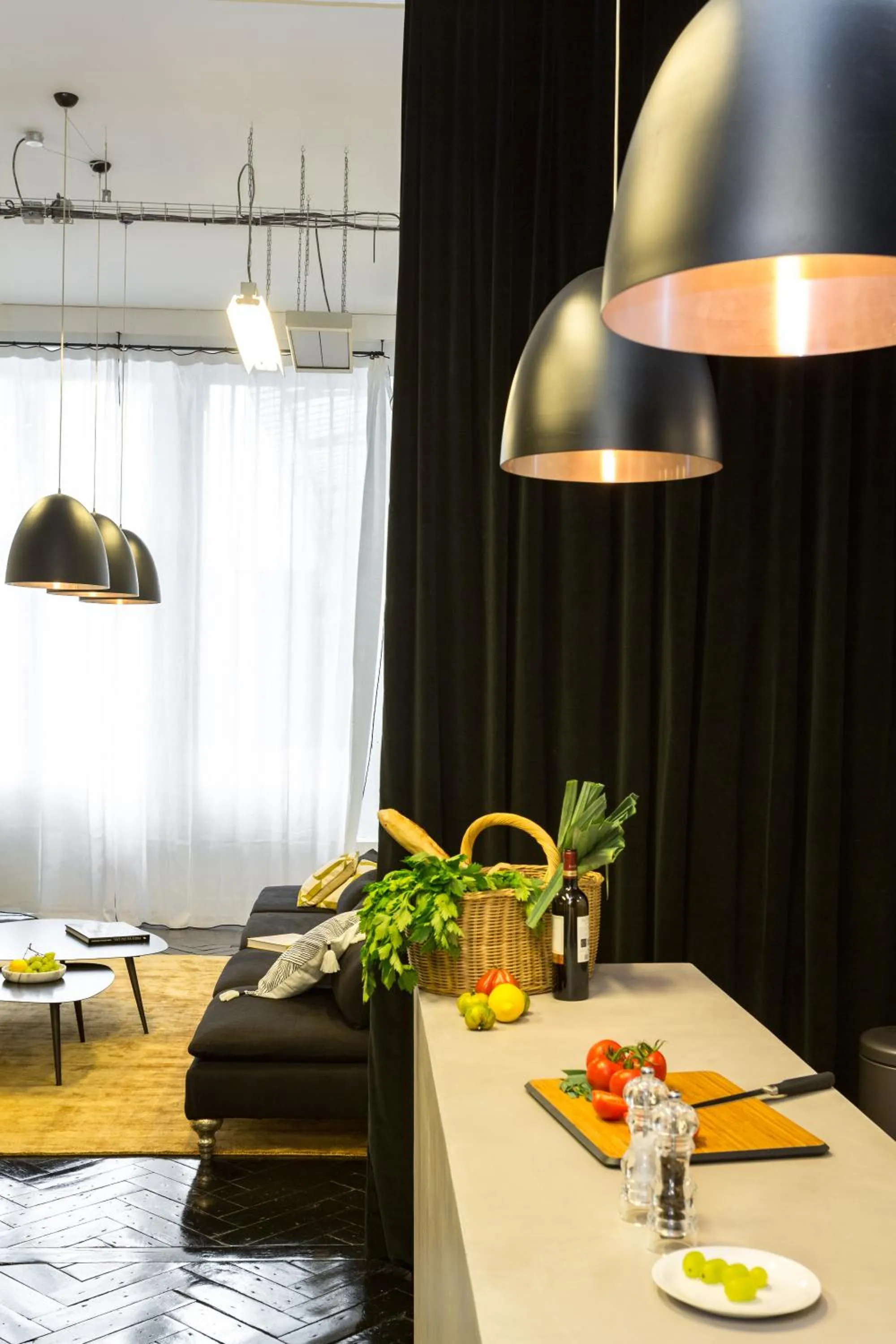 Living room in Habitat Parisien - 2BR-2BA - Aircon Loft Montorgueil