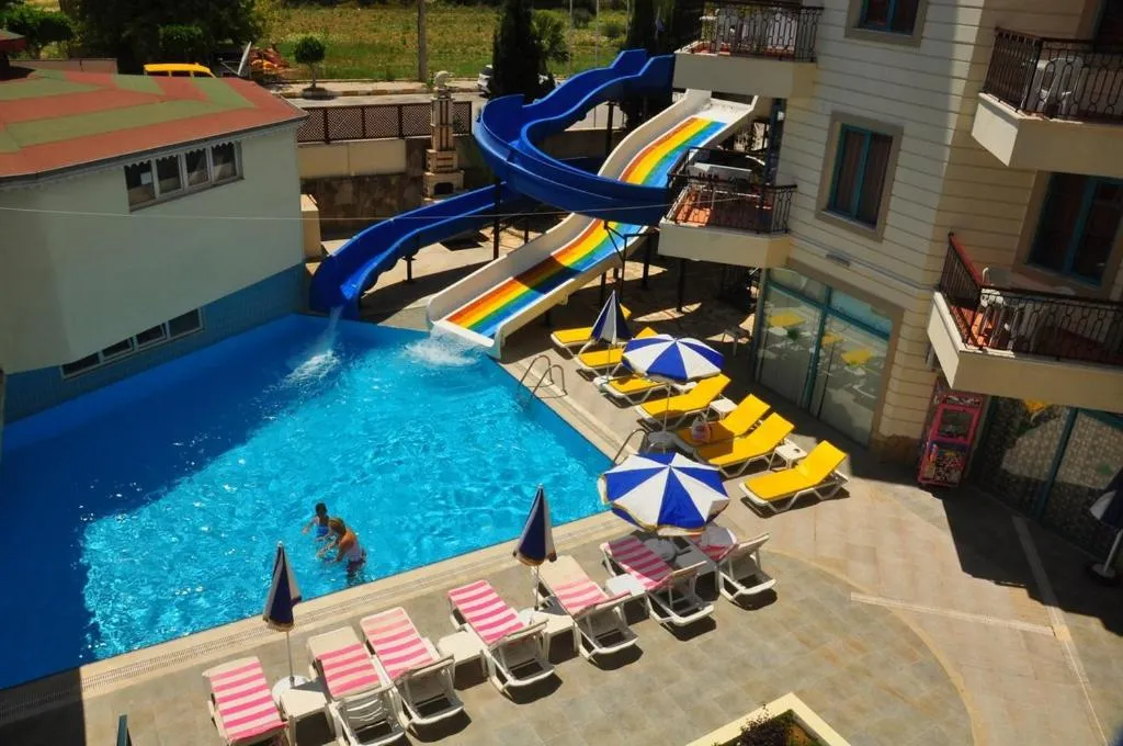 Cinar Family Suite Hotel